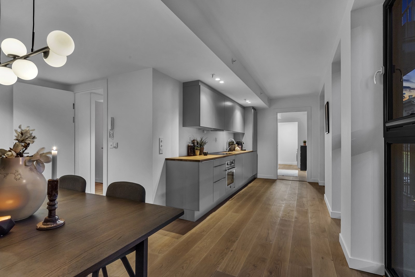 Åpen og sosial kjøkkenavdeling. Galleribilde