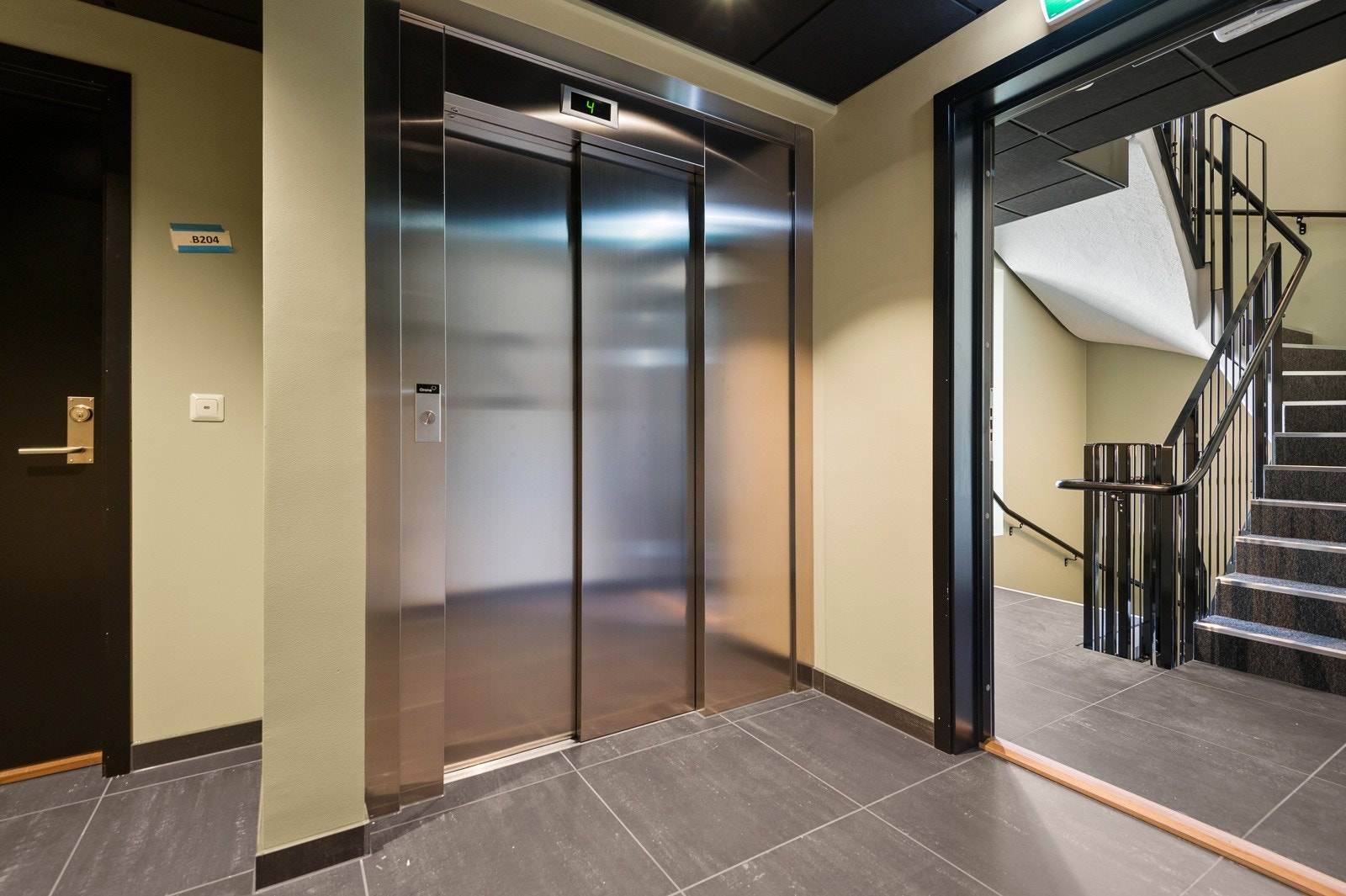 Trappefri adkomst til leiligheten via heis. Galleribilde