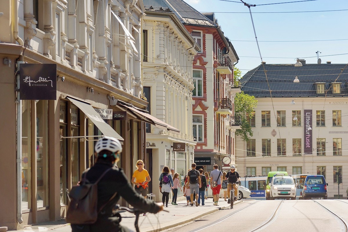 Bogstadveien / Hegdehaugsveien rett i nærheten. Galleribilde