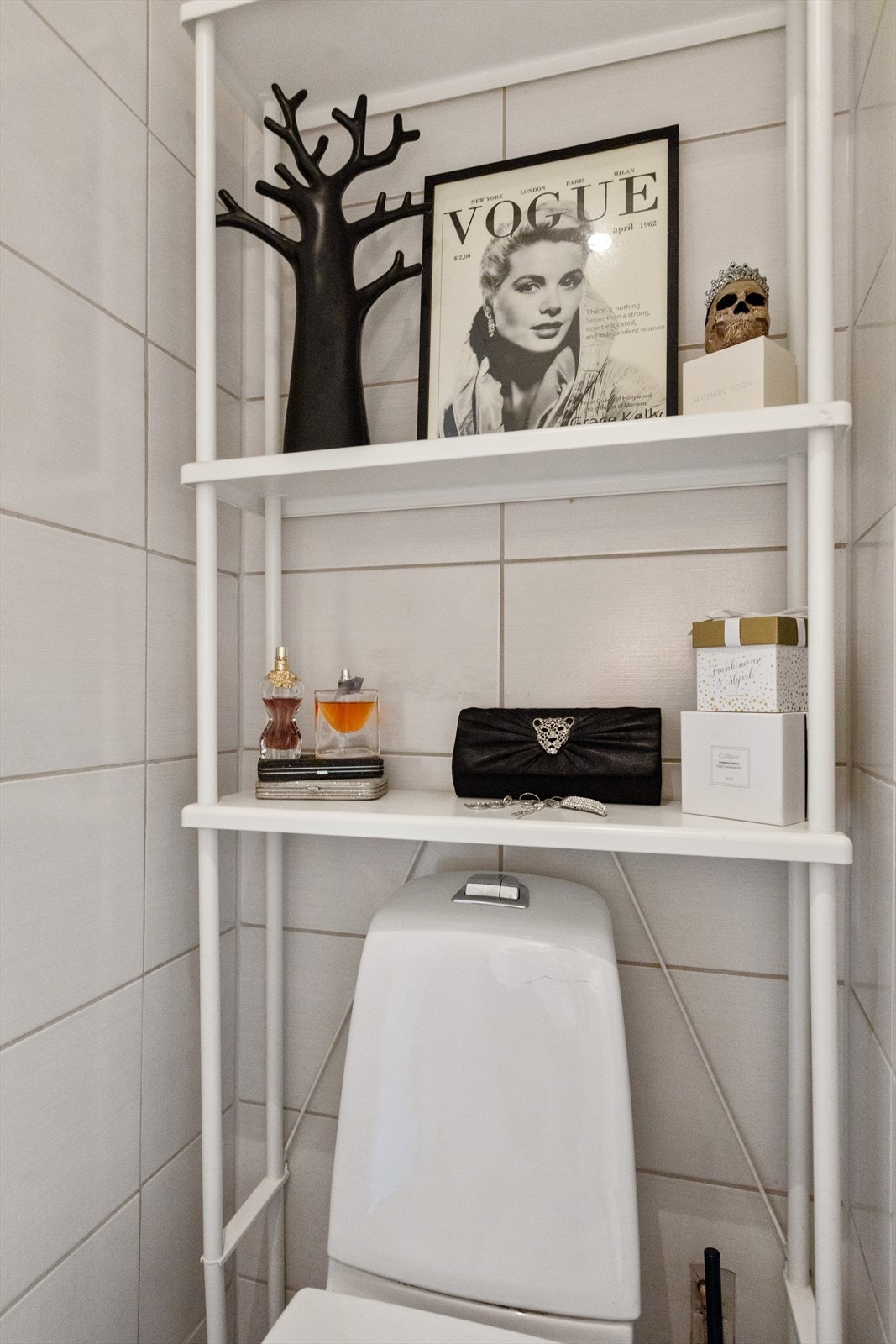 Wc er delvis adskilt fra badet Galleribilde