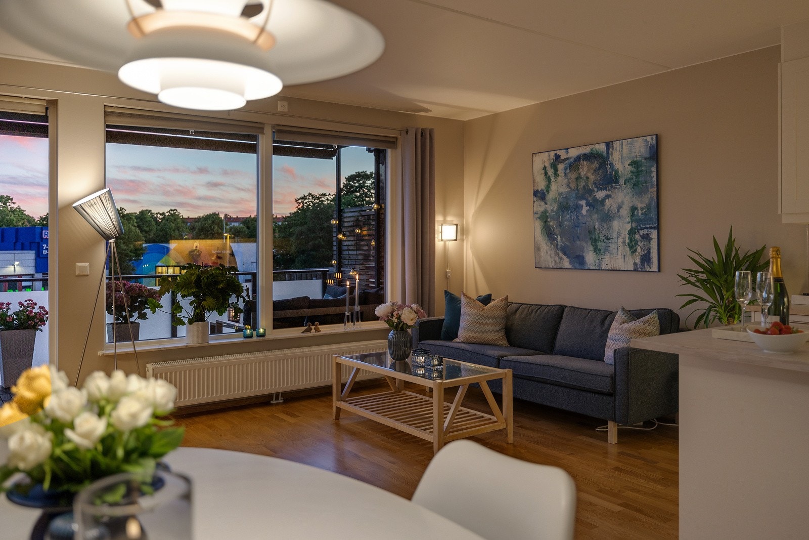 Kveldsbilde. Galleribilde