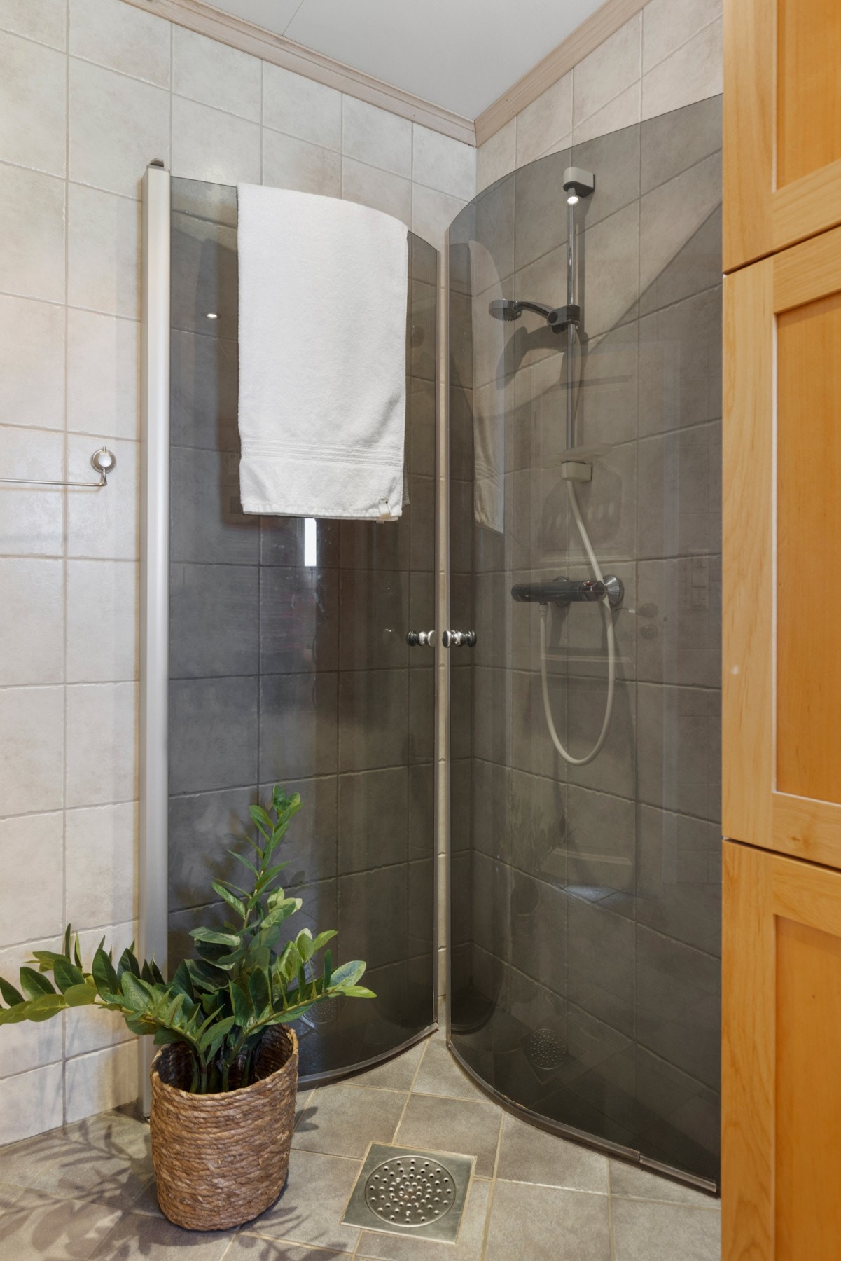 Dusjhjørne. Galleribilde