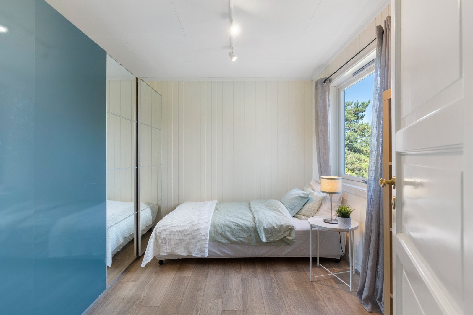 Det tredje soverommet. Galleribilde