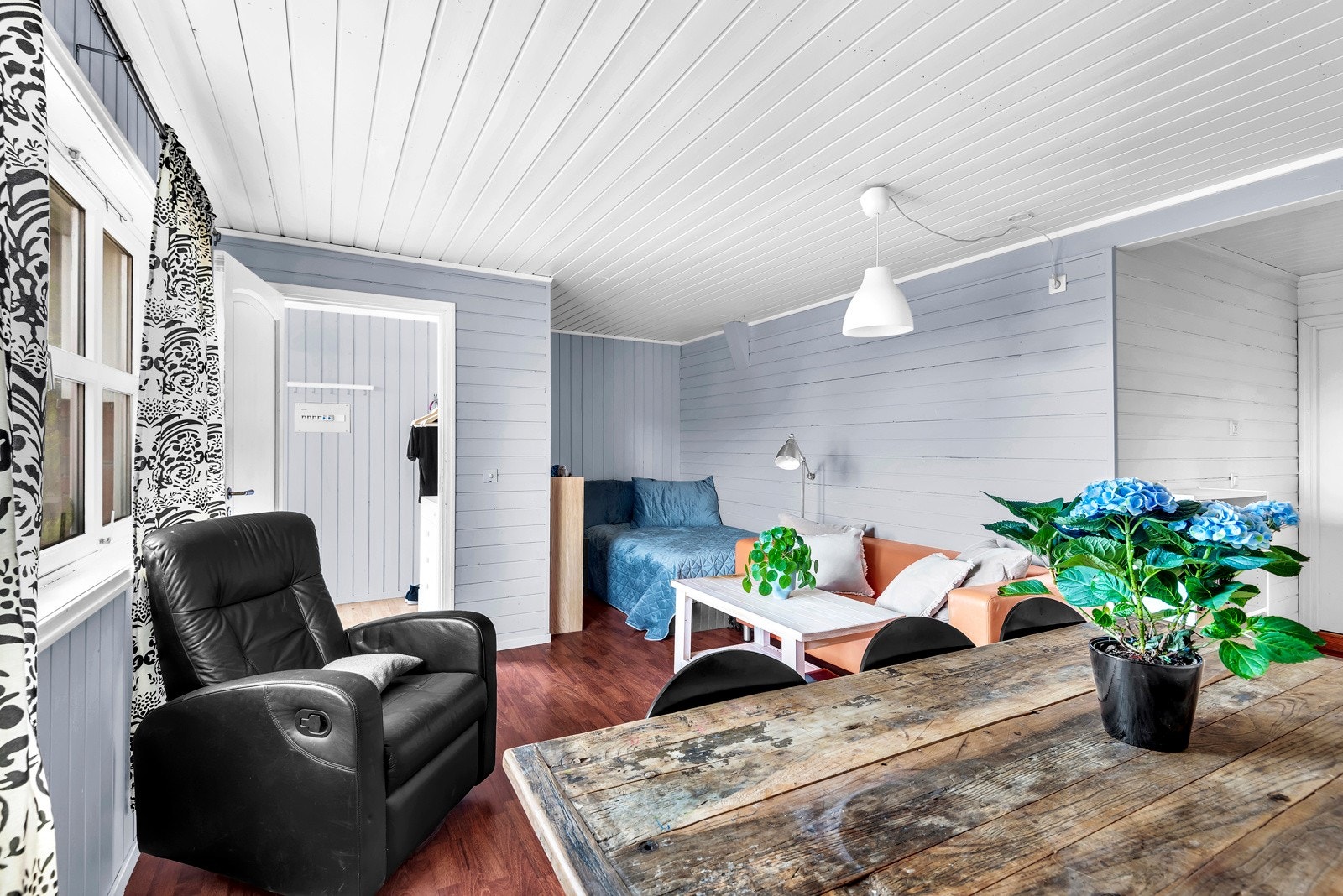 Separat utleiedel med egen inngang Galleribilde