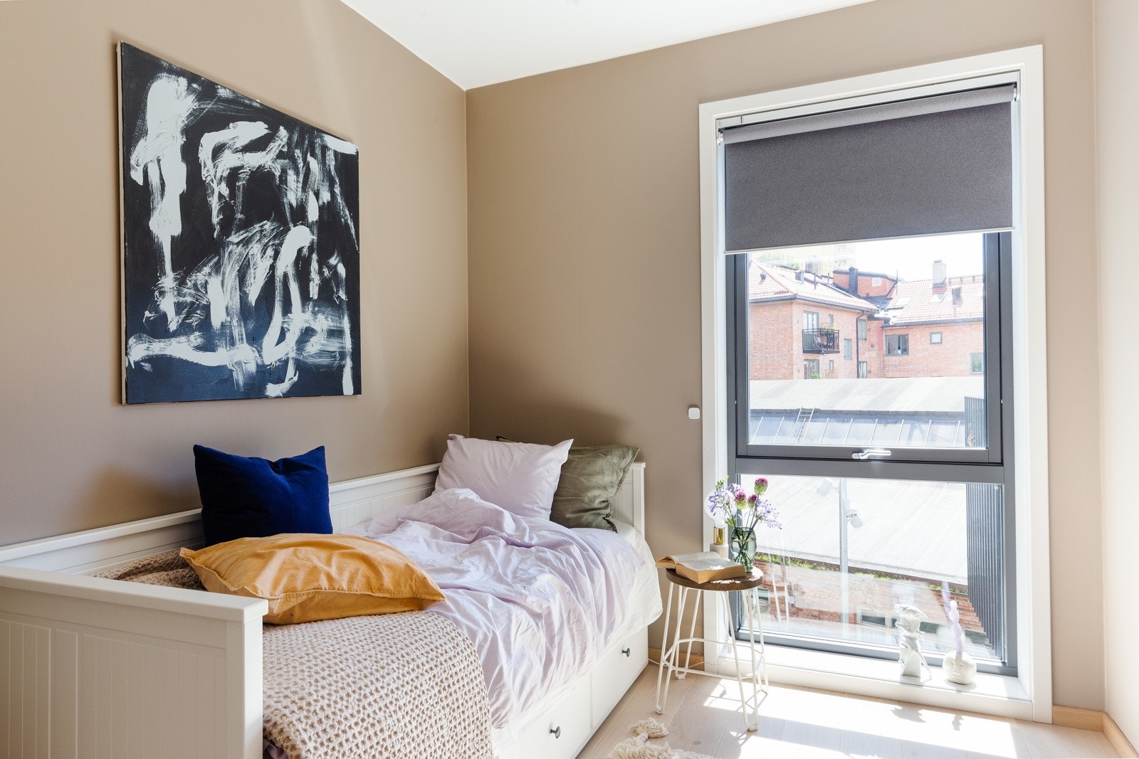 Soverom 2 er i dag innredet som gjesterom. Galleribilde