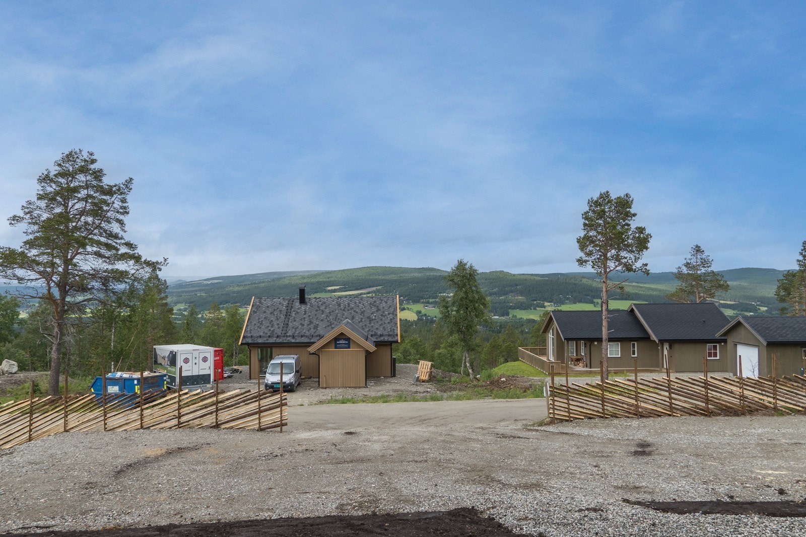 Utsikten fra hytta er det ingenting å si på. Galleribilde