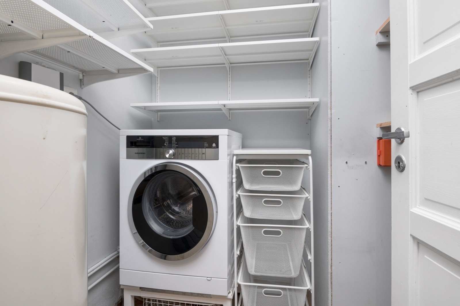 Praktisk med separat vaskerom. Galleribilde