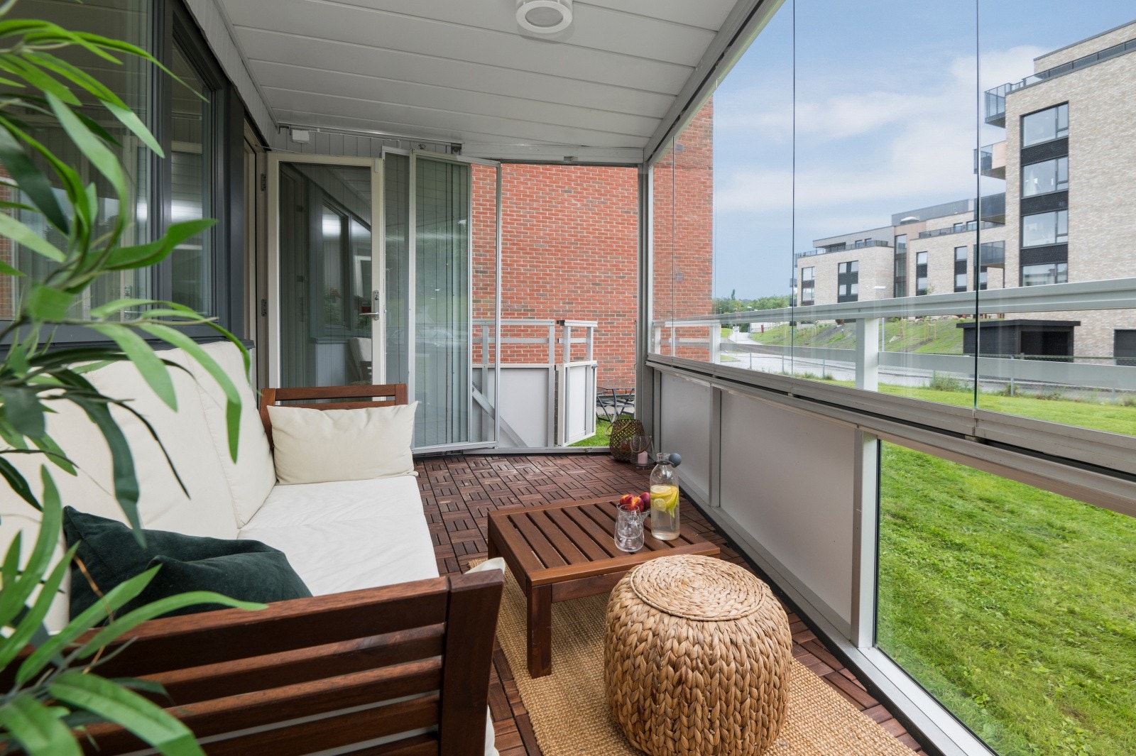 God plass til utemøblement. Galleribilde