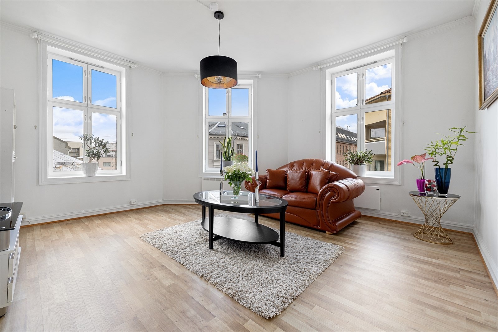 Velkommen til visning i Sigurds gate 3 B - 4 roms med herlig balkong som har utsikt over frodig bakgård - Ingen forkjøpsrett - Ingen dok.avgift Galleribilde