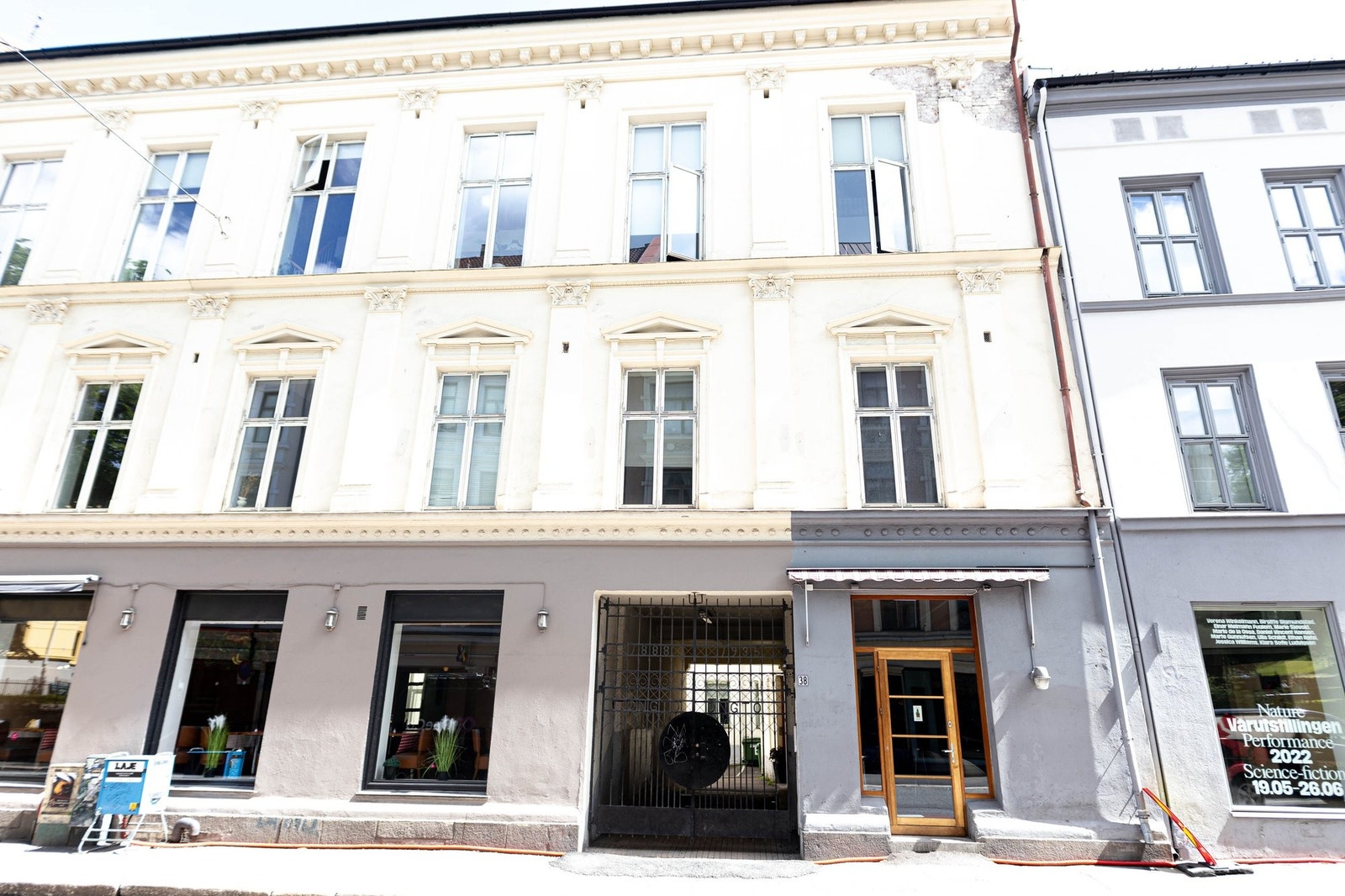 Møllergata 38 med inngangsport. Galleribilde