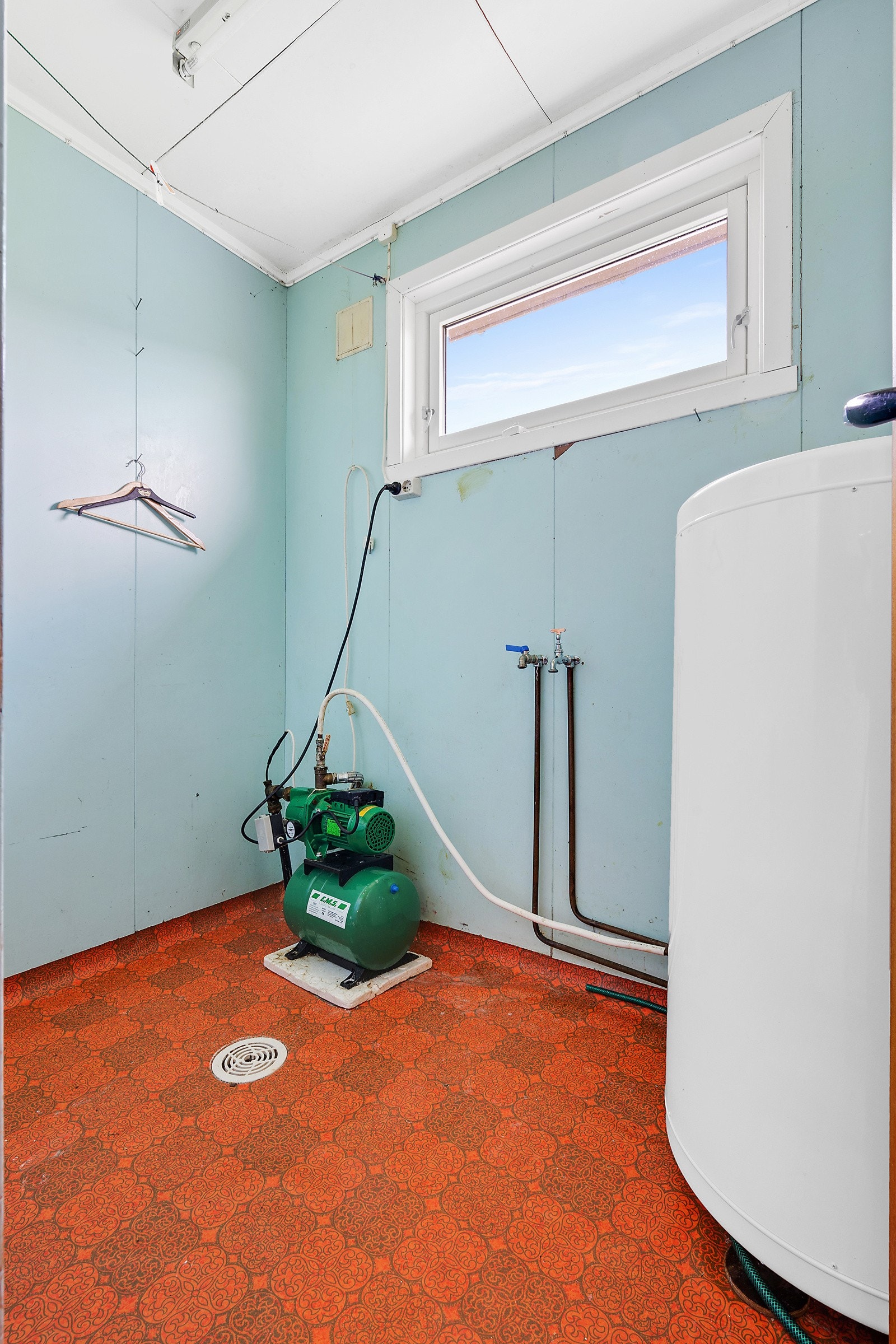 Vaskerom Galleribilde