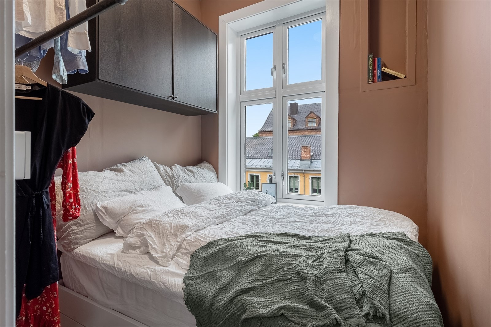 Soverom med plass til dobbeltseng (140cm seng avbildet). Galleribilde