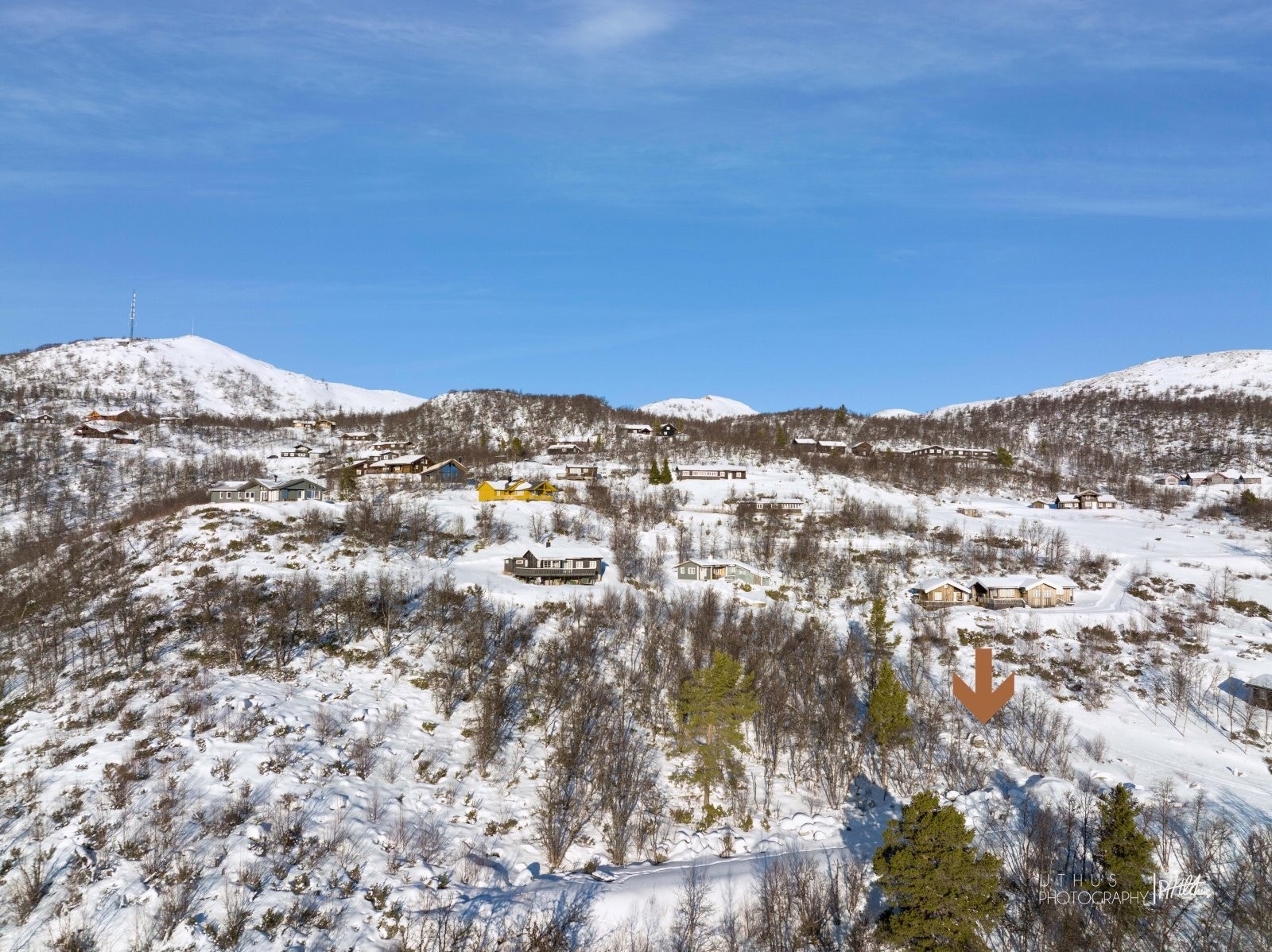 Lokal Eiendomsmegler MNEF/Økonom Ådne Holestøl Hogerud har gleden av å presentere denne flotte tomten. Galleribilde