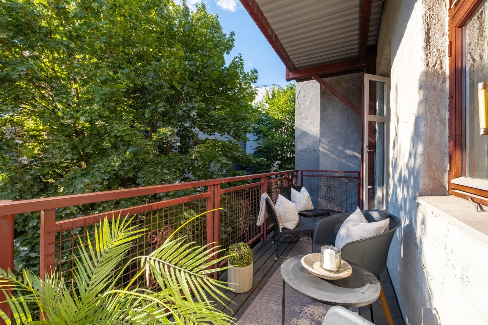 Balkongen er vestvendt. Galleribilde