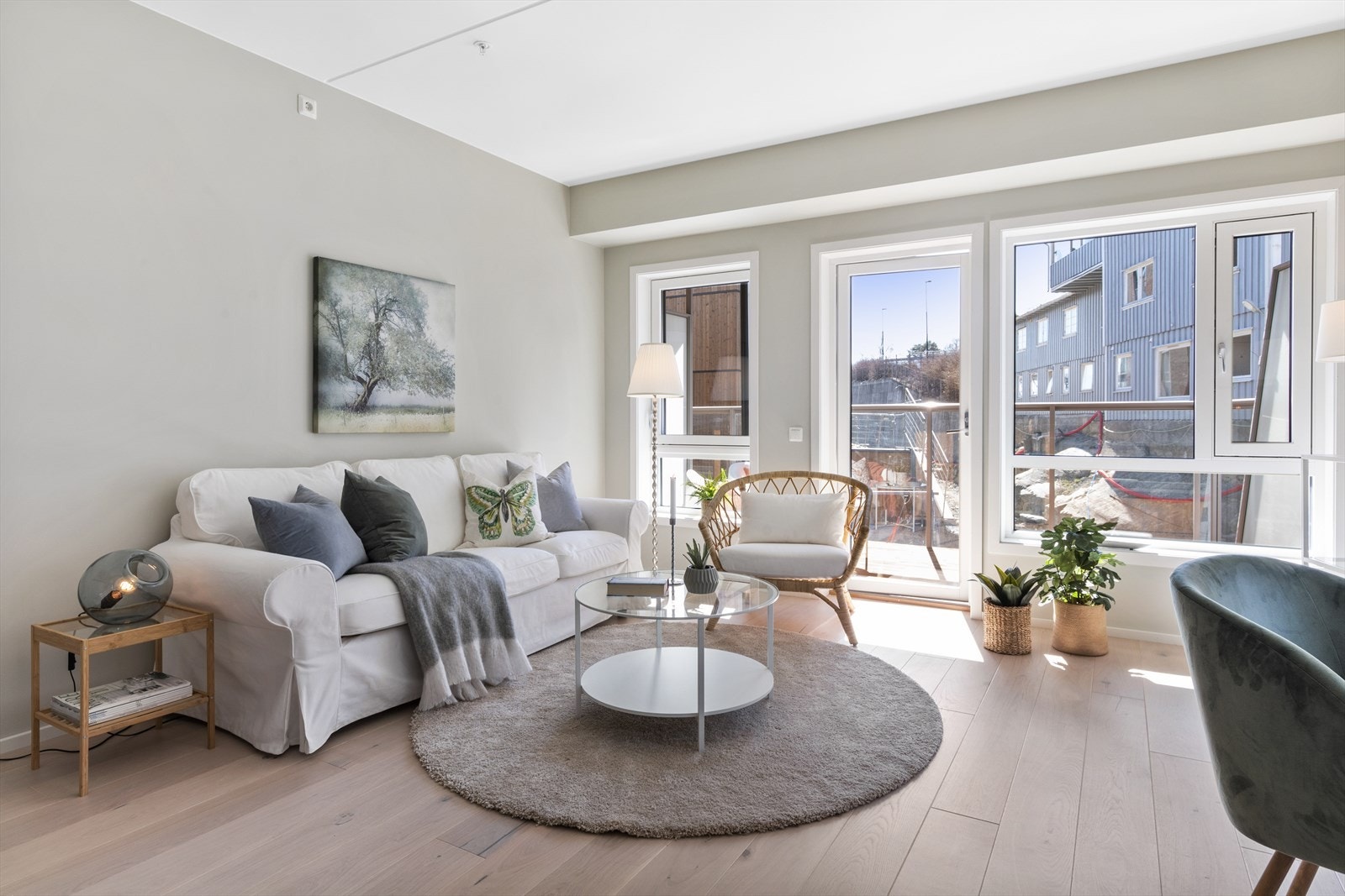 En attraktiv 3-roms selveier med moderne fargevalg og god planløsning. Galleribilde