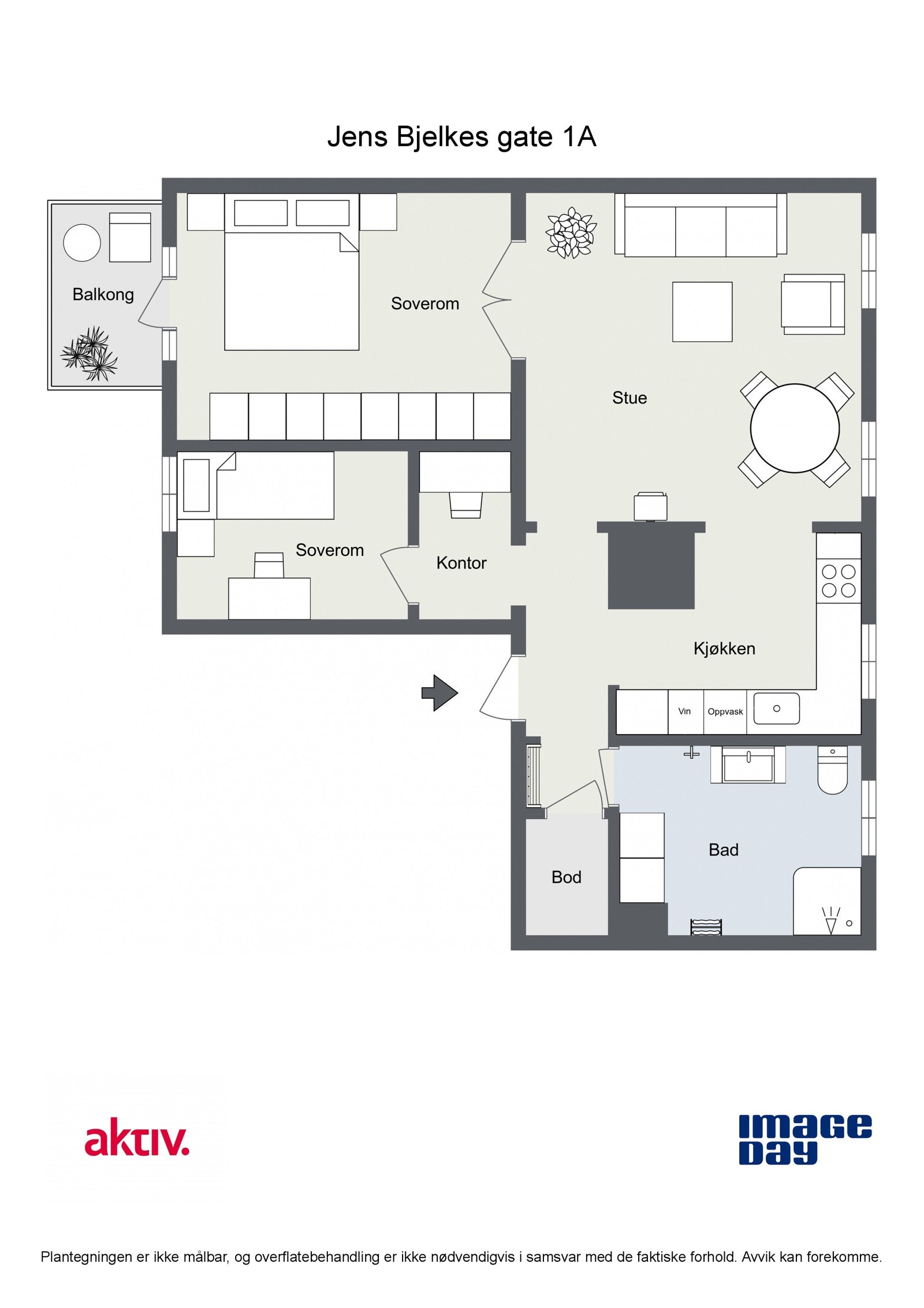 Planløsningen i leiligheten gir en følelse av at alle rom er luftige og har gode møbleringsmuligheter. Galleribilde