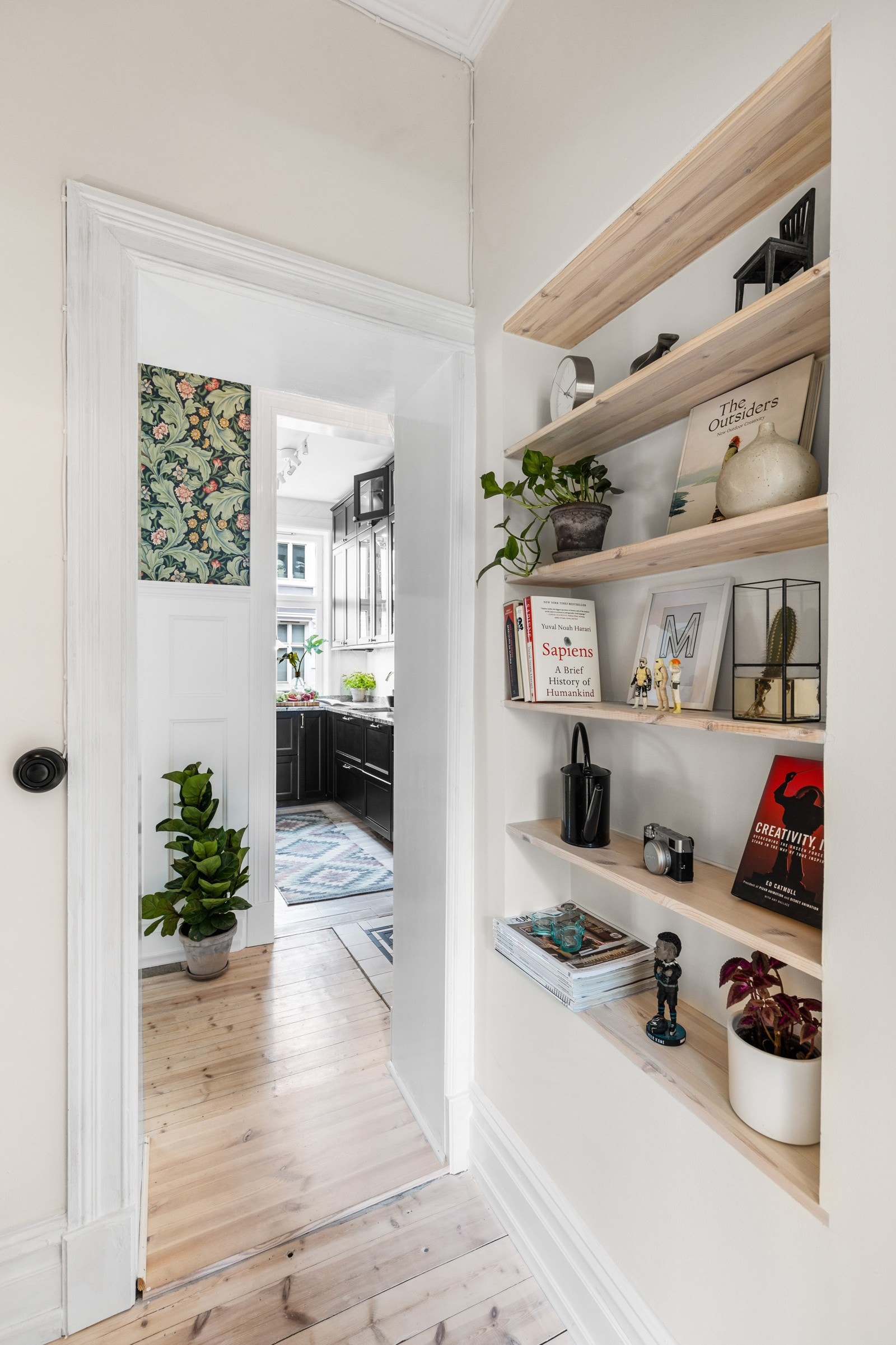 Kontoret har også oppbevaringsmuligheter. Galleribilde