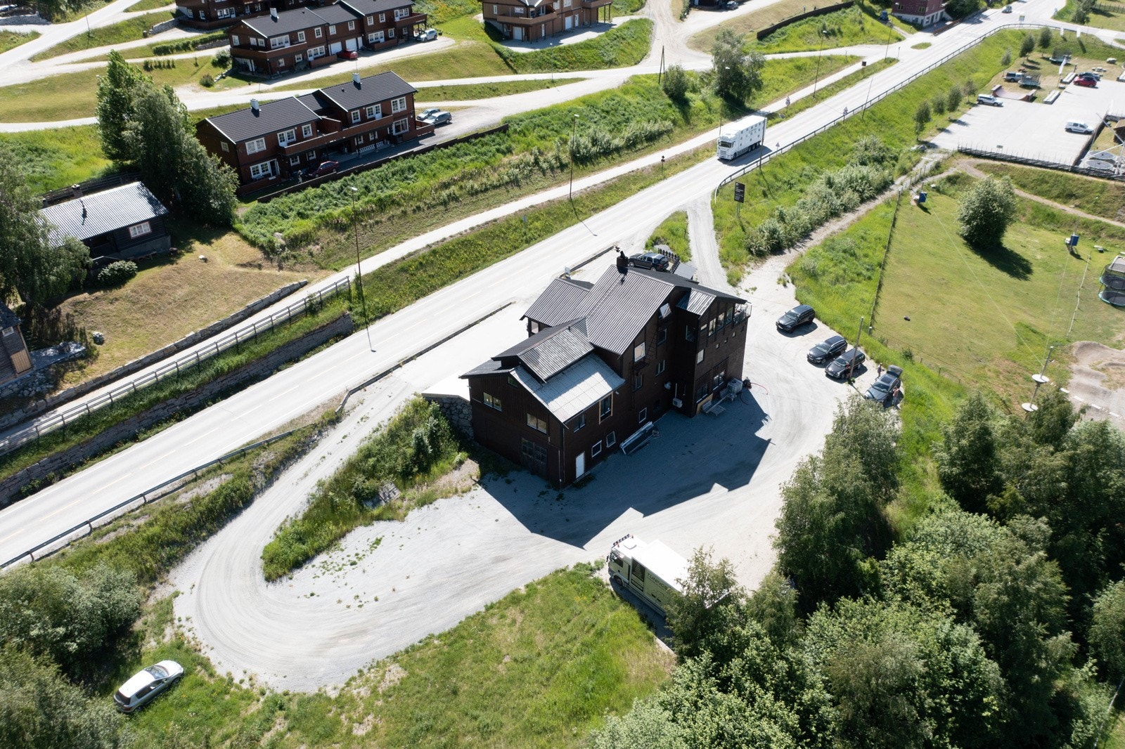 EIE_Lom-6 Galleribilde