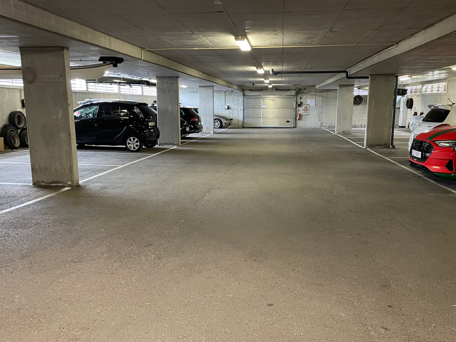 Garasjeanlegg Galleribilde