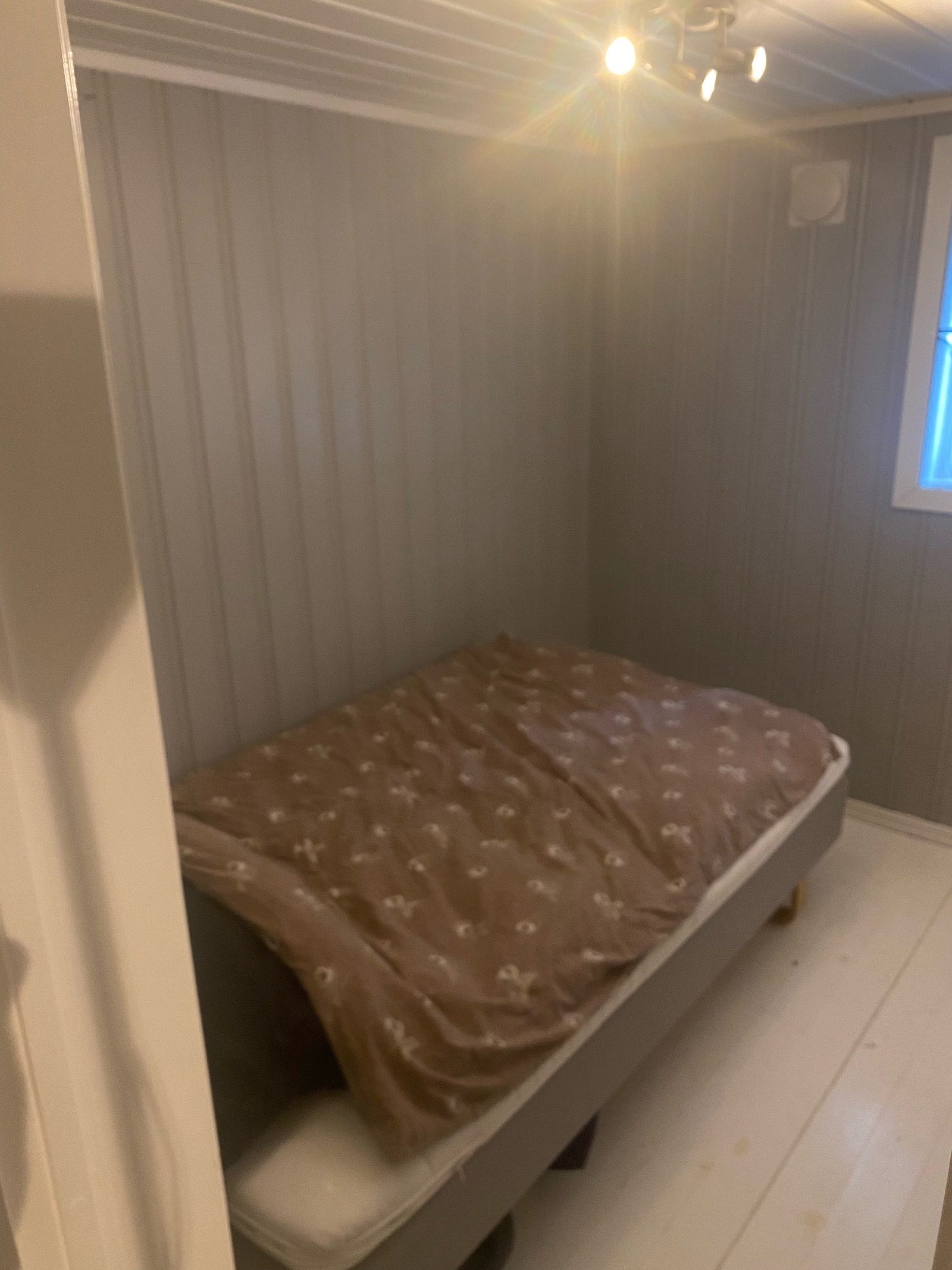 Soverom 2, dette er like stort som det andre og kan innredes med dobbeltseng Galleribilde