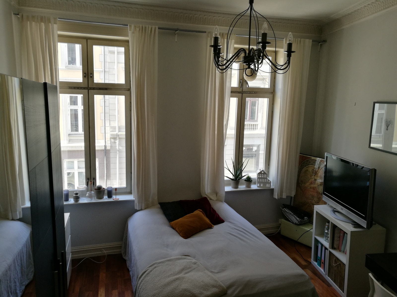 Ledig rom med god takhøyde Galleribilde