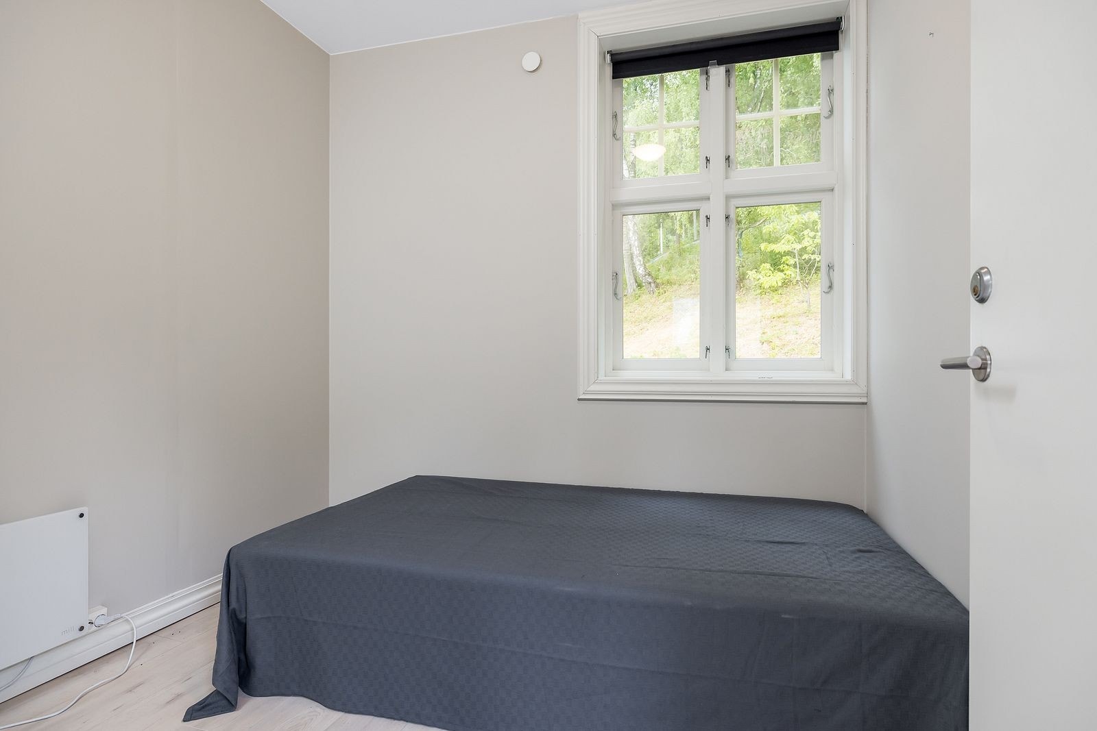 Rom 3 - 3500 kr - LEDIG Galleribilde