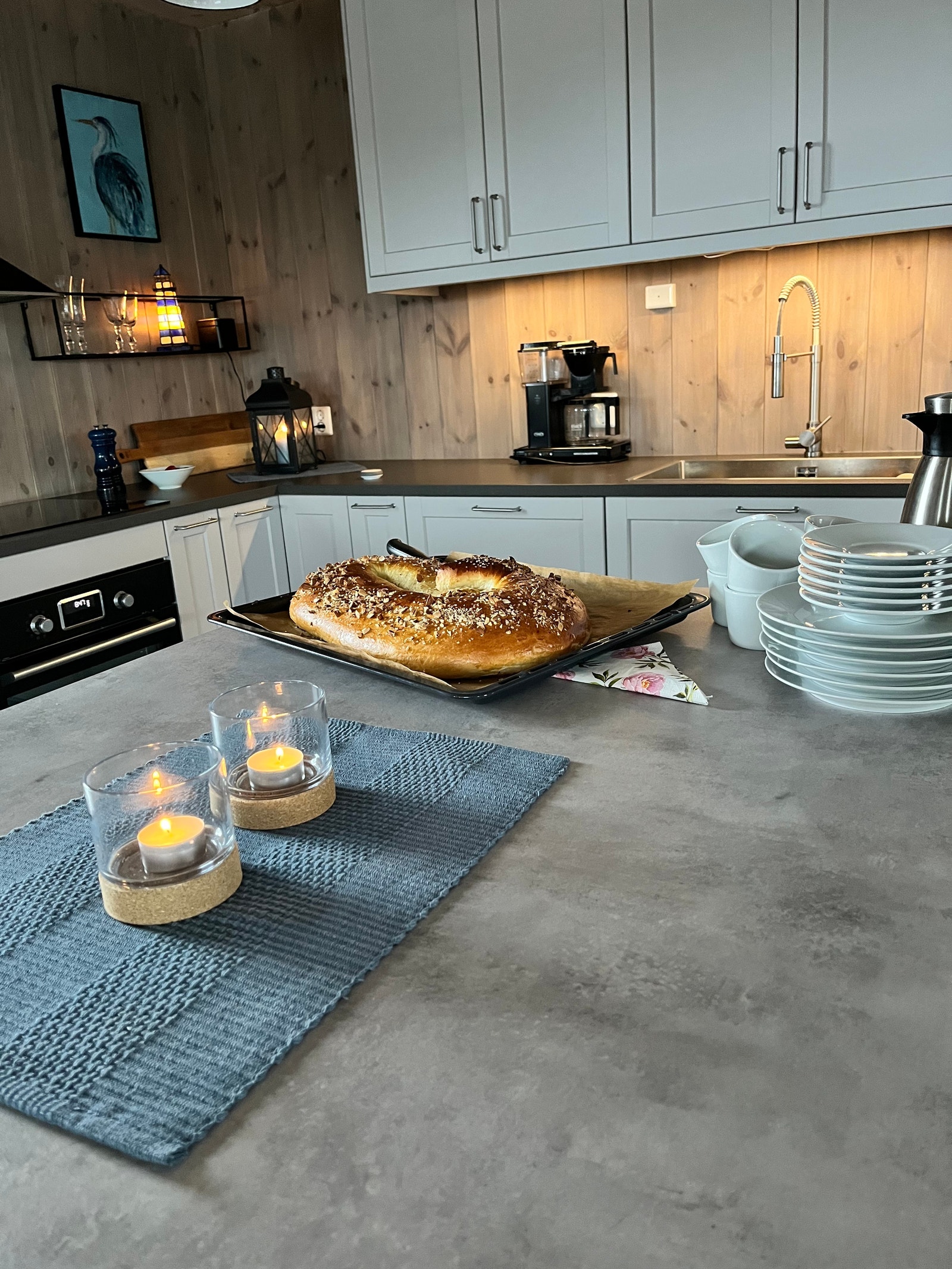 Stort kjøkken. Galleribilde