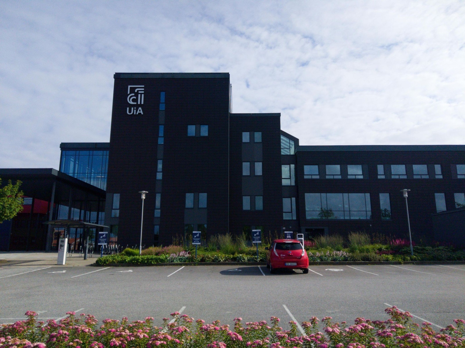 2,6 km til UiA Galleribilde