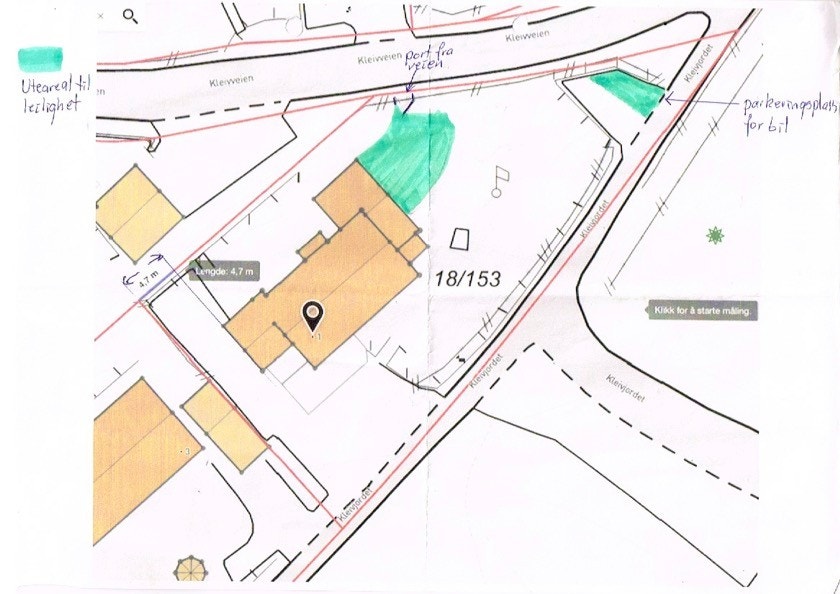 Markert uteareal og biloppstillingsplass (hvis leie av èn bilplass) Galleribilde