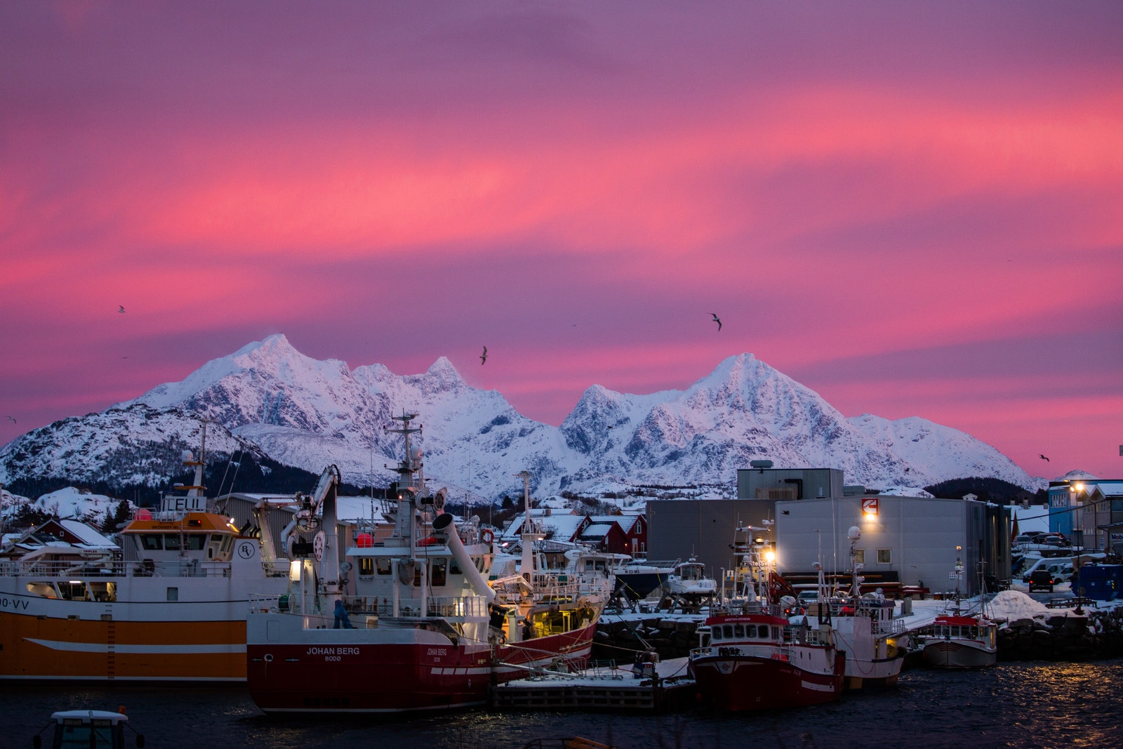 Vinter på Ballstad er ikke mørketid: Det er fargetid! Galleribilde