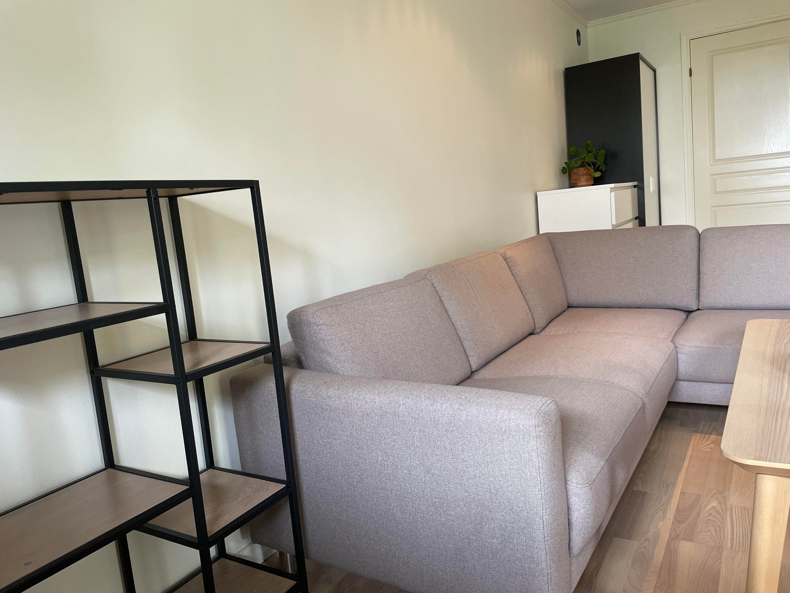 Sofa og oppbevaring Galleribilde