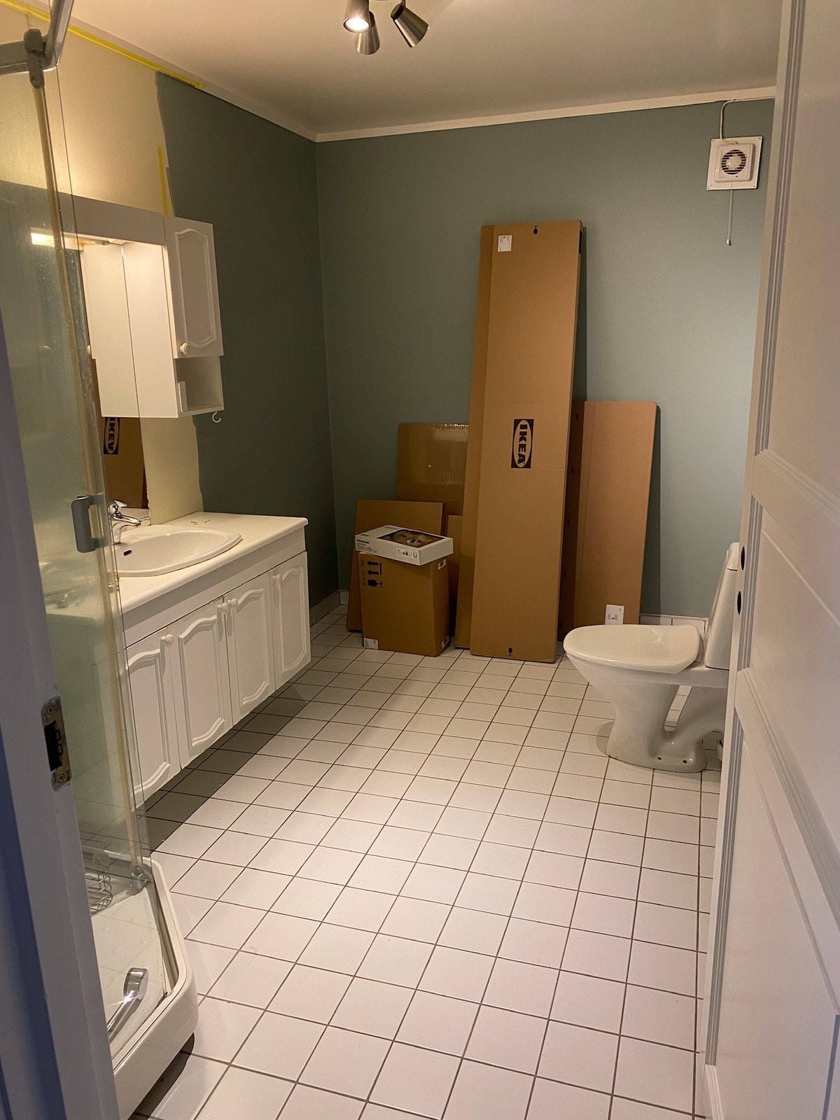 Badet er stort og er nå ferdig pusset opp. Galleribilde