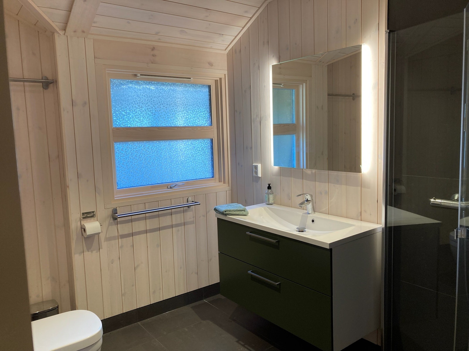 Badet i hovedhytta Galleribilde