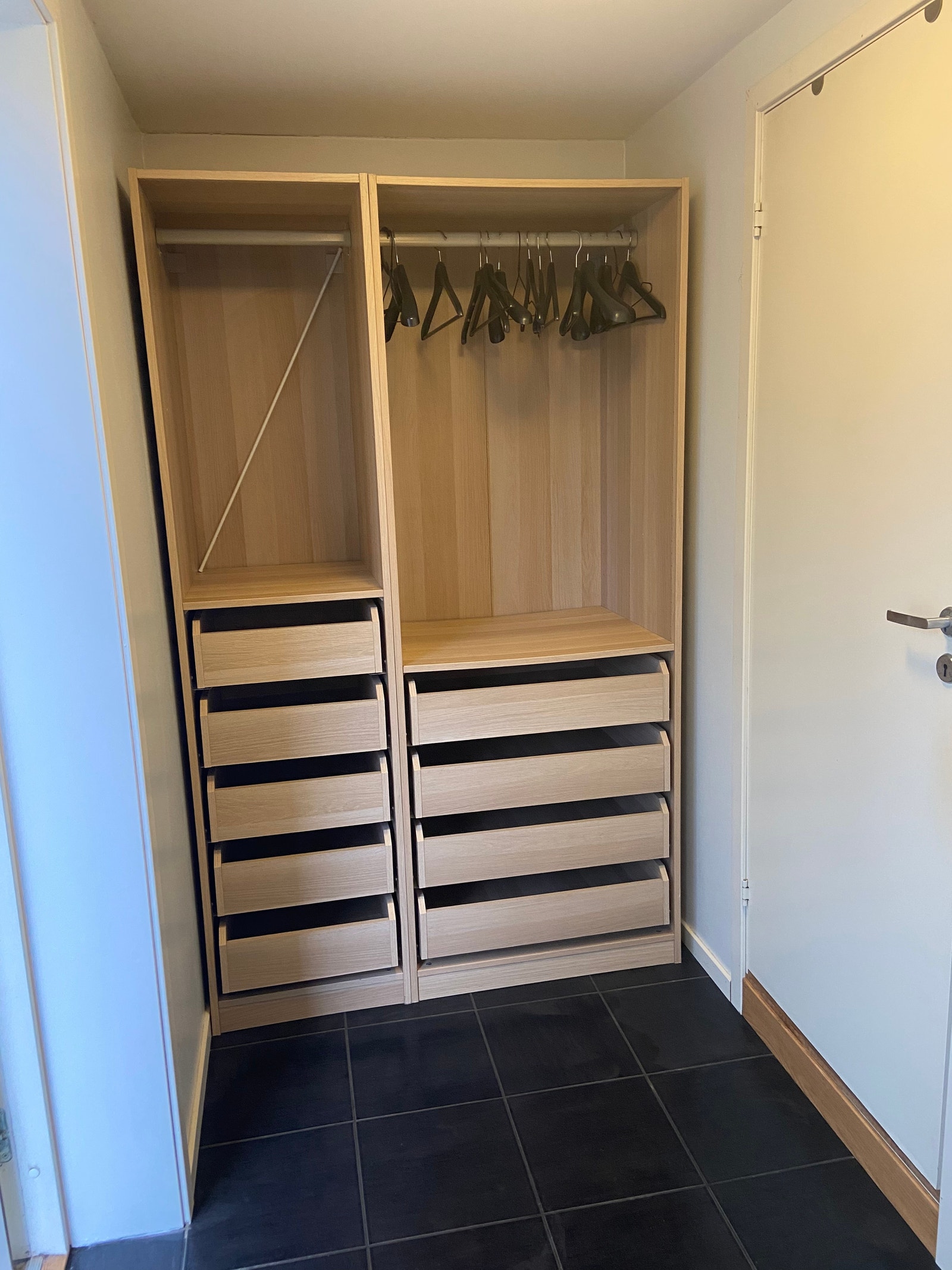 Garderobe / Gang Galleribilde