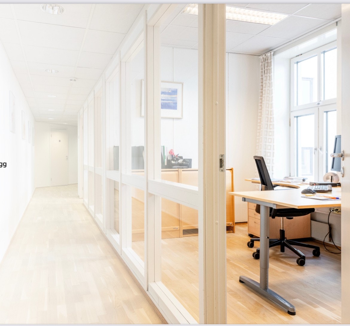 Kontorene kan både leies ut med glassvegger og med tette vegger. Galleribilde