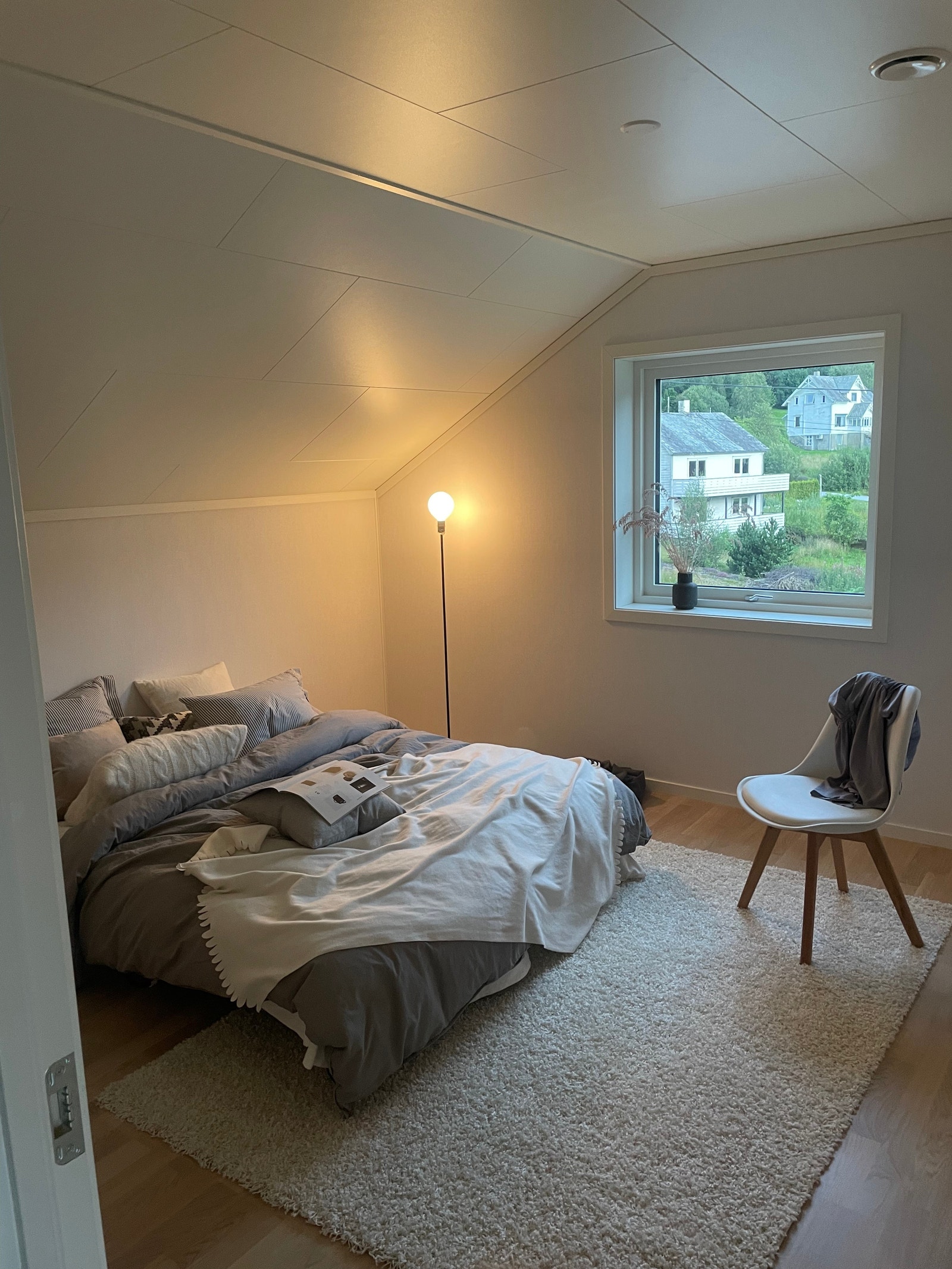 Hoved soverom m/kleskap Galleribilde