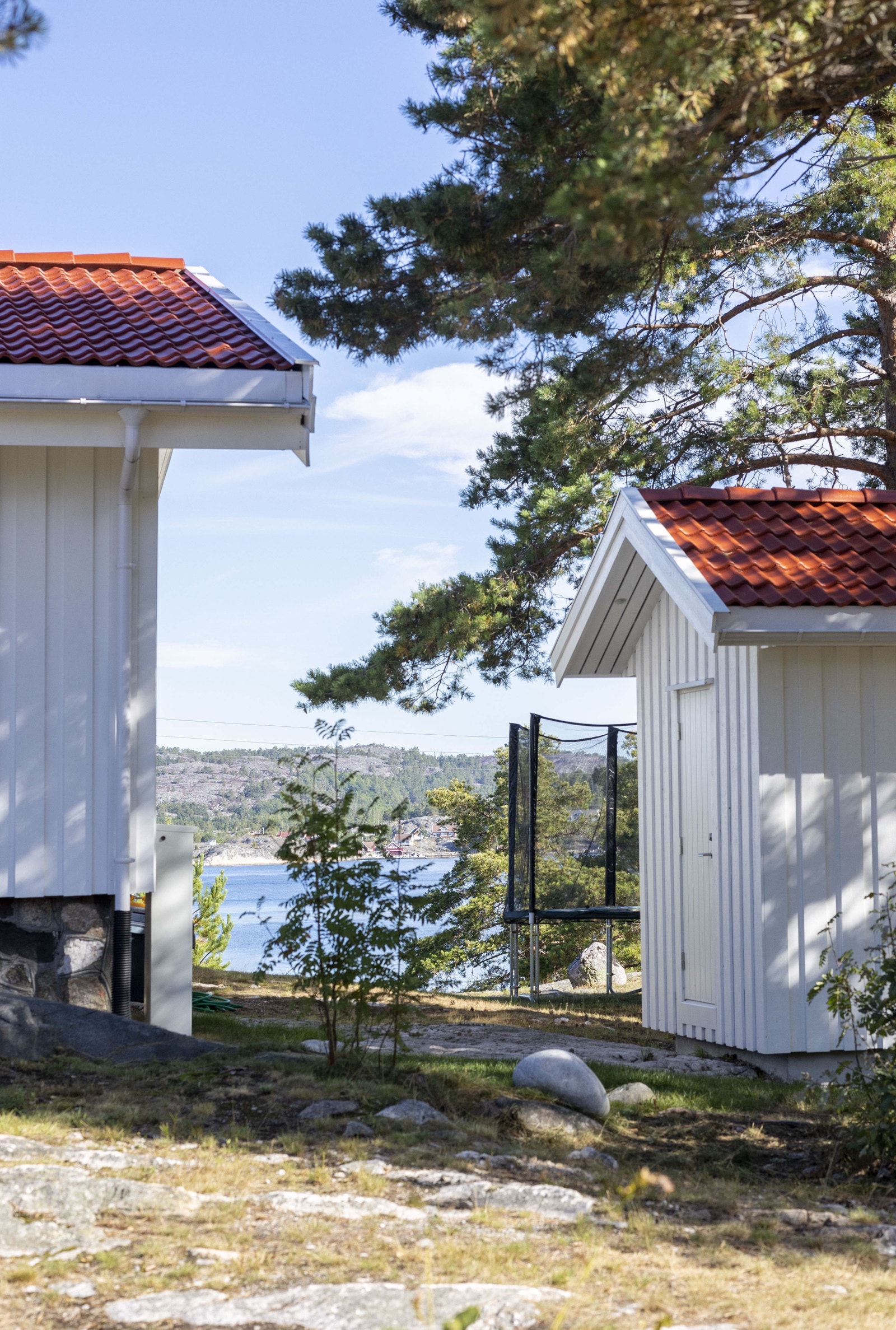 Nyoppført uthus i 2022, med nær tilknytning til hytten. Uthuset er fullisolert, med to rom Galleribilde