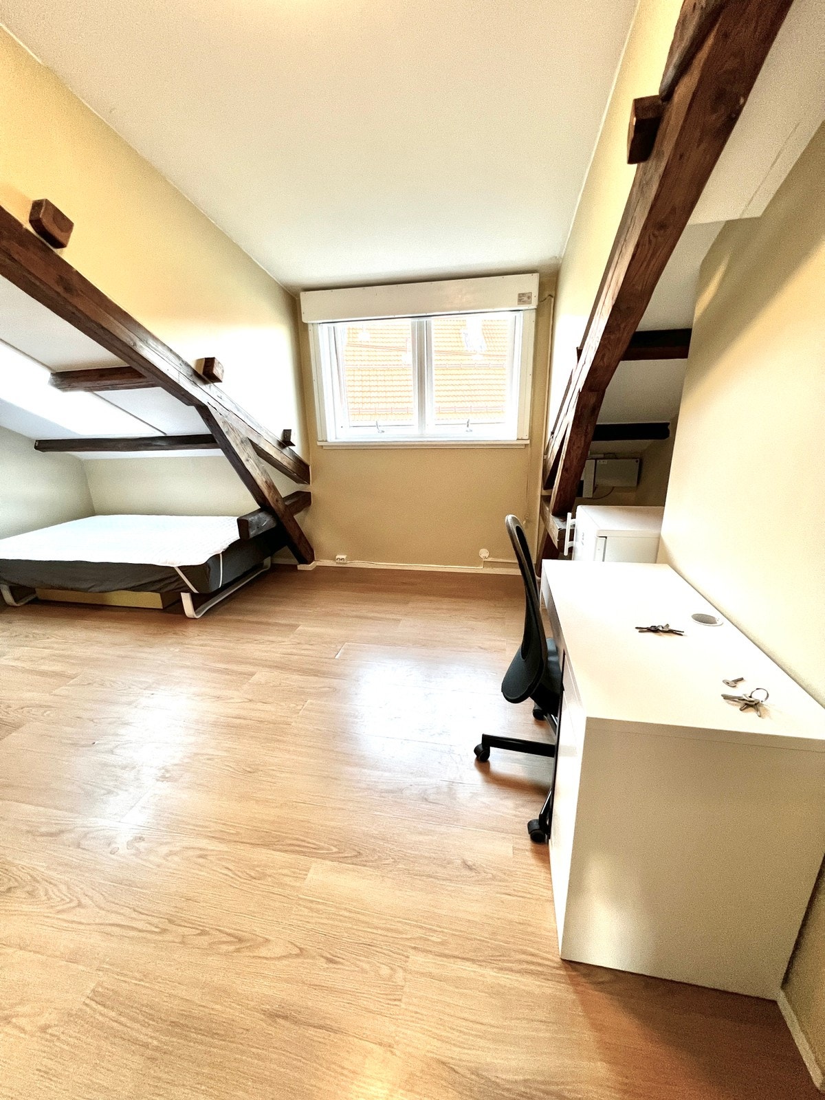 5. etg - rom 5 - sengen er byttet til 140x200 cm rammemadrass Galleribilde