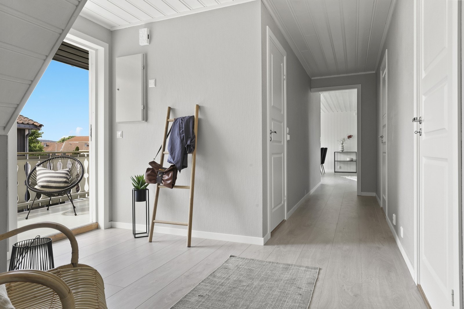 Inngangsparti og mellomgang. Foto: Tore Blindheim Galleribilde