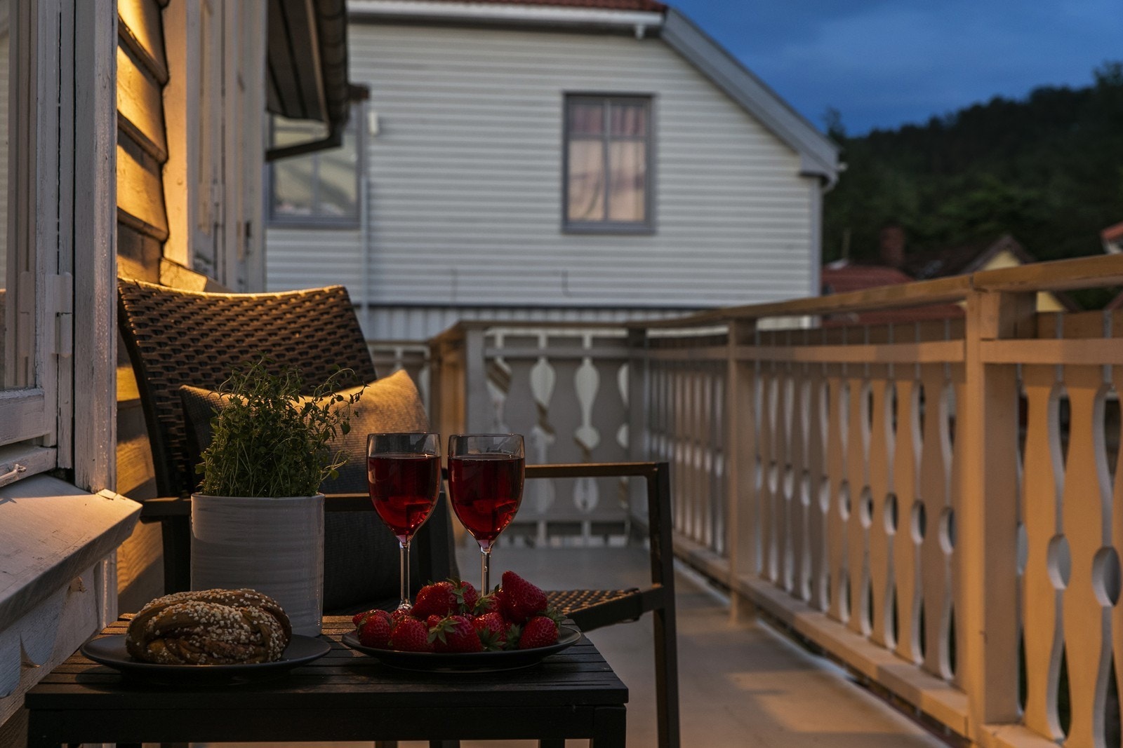 Utvendig veranda på ca 19m2. Foto: Tore Blindheim Galleribilde