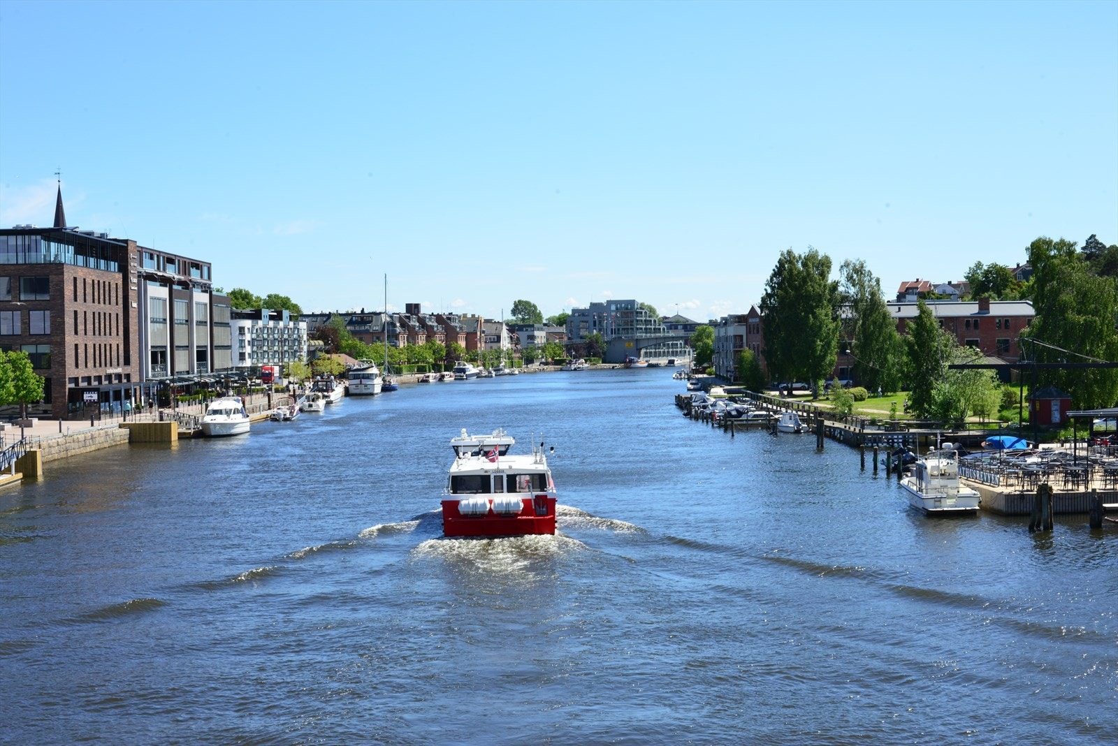 Byfergene frakter deg gratis mellom bydelene. Galleribilde