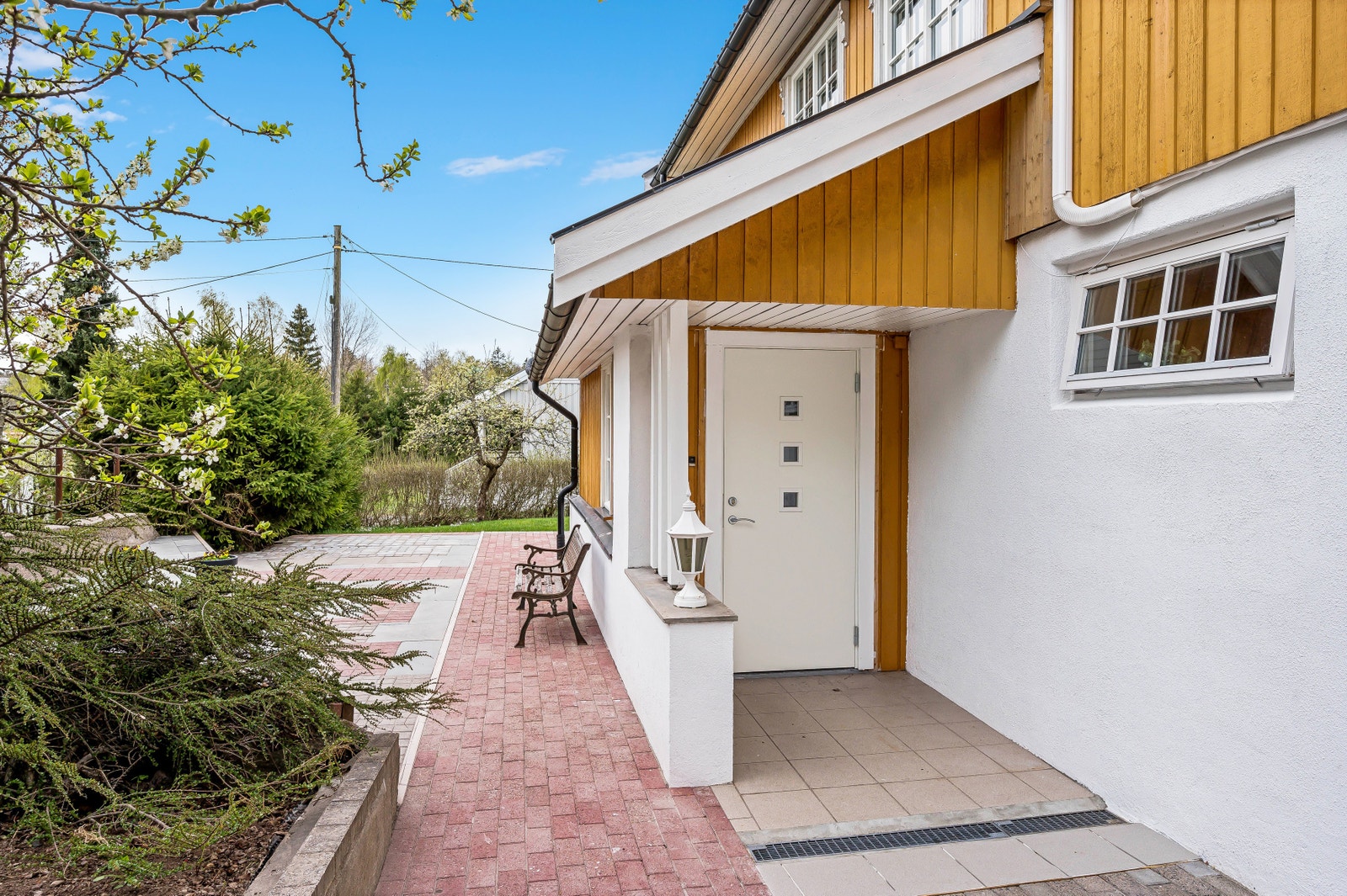 Vindu er byttet til godkjent rømningsvindu. Galleribilde