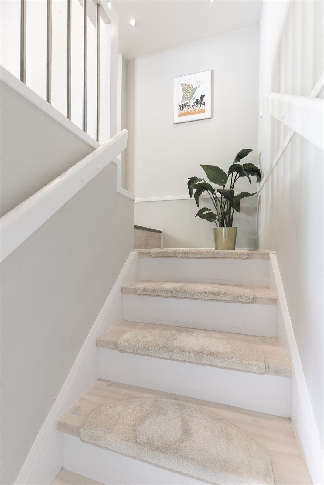 Trapp til 2. etg. Galleribilde