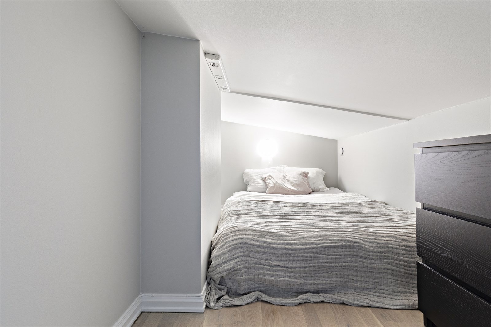 Hems 140 cm rammemadrass Galleribilde