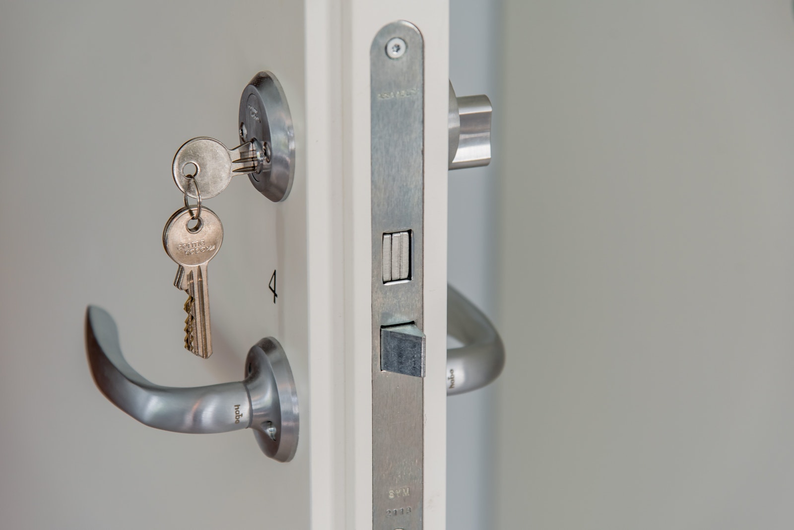 Lydisolert dør til alle rom Galleribilde