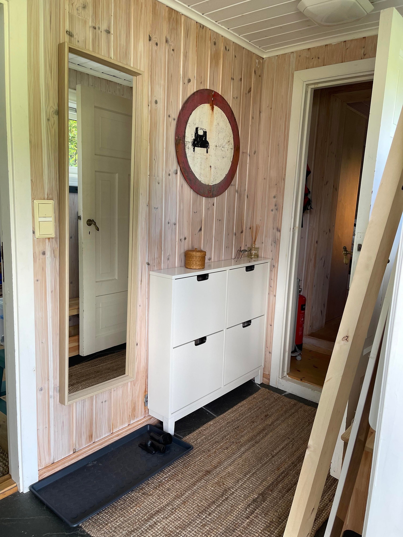 Gang. Skifer på golvet Galleribilde