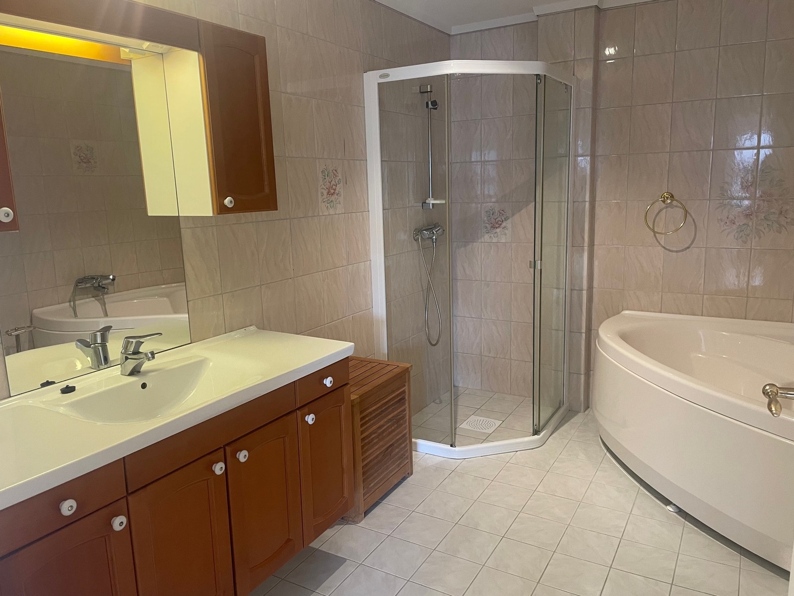 Flislagt bad Galleribilde