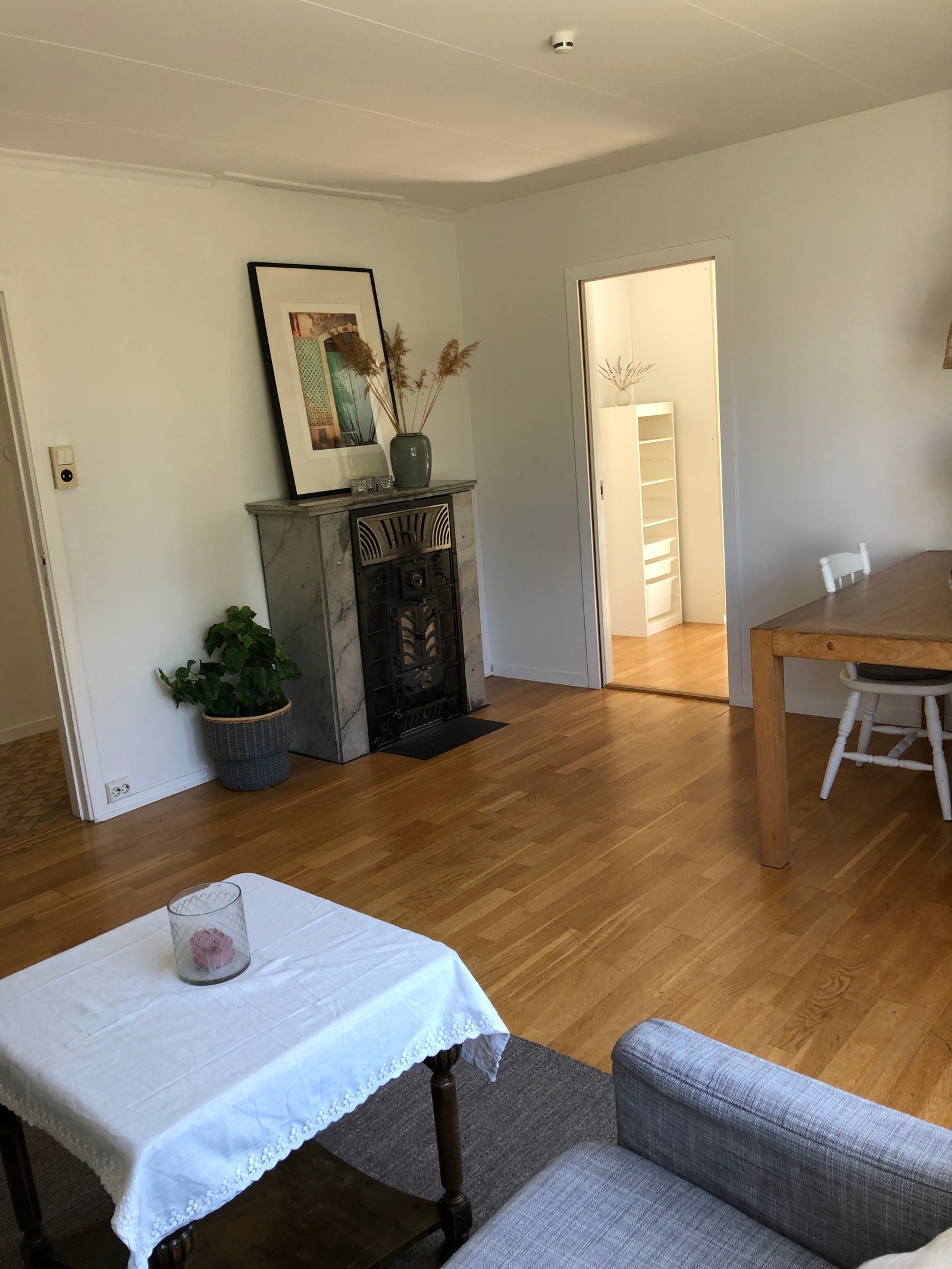 Romslig stue Galleribilde