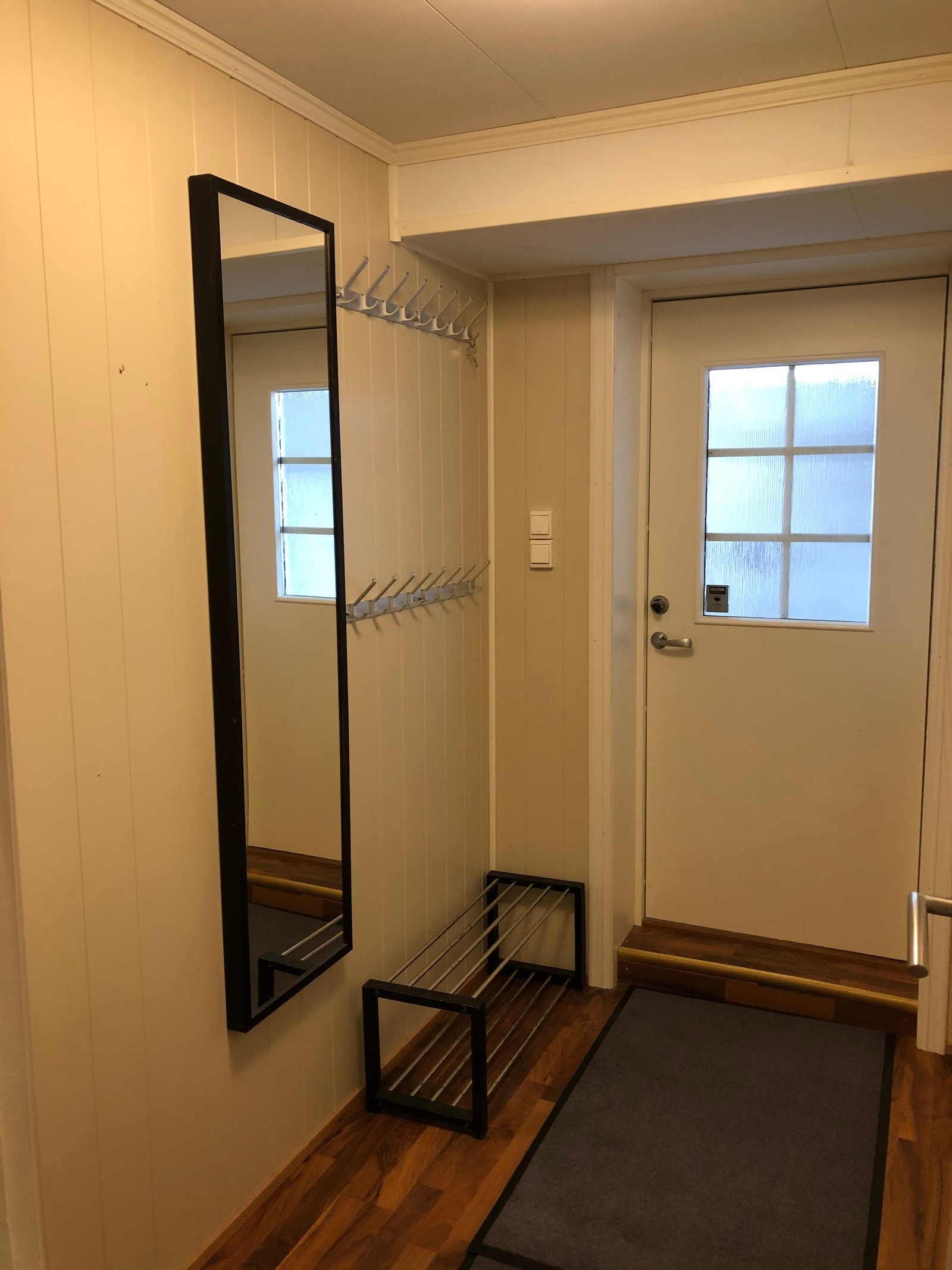 Entre med oppheng. Galleribilde