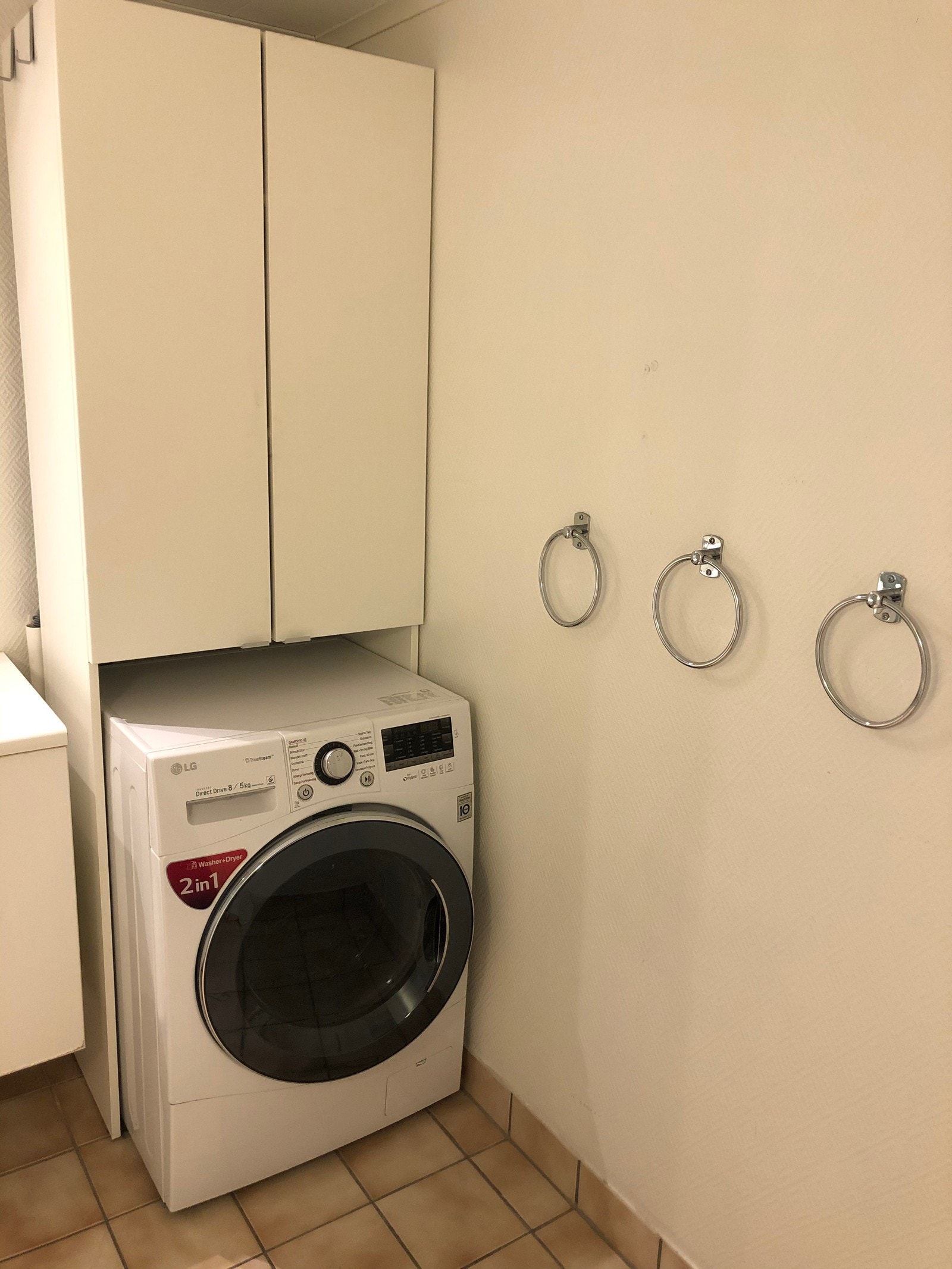 Kombinert vaskemaskin og tørketrommel Galleribilde